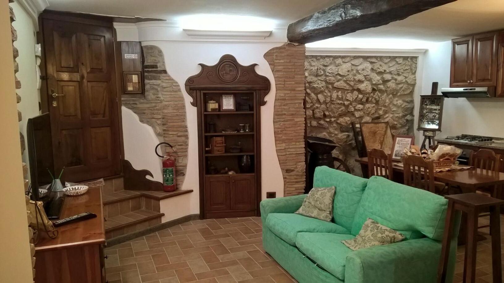 Casa Mary di Apricus view 4