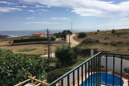 Yellow House Ericeira