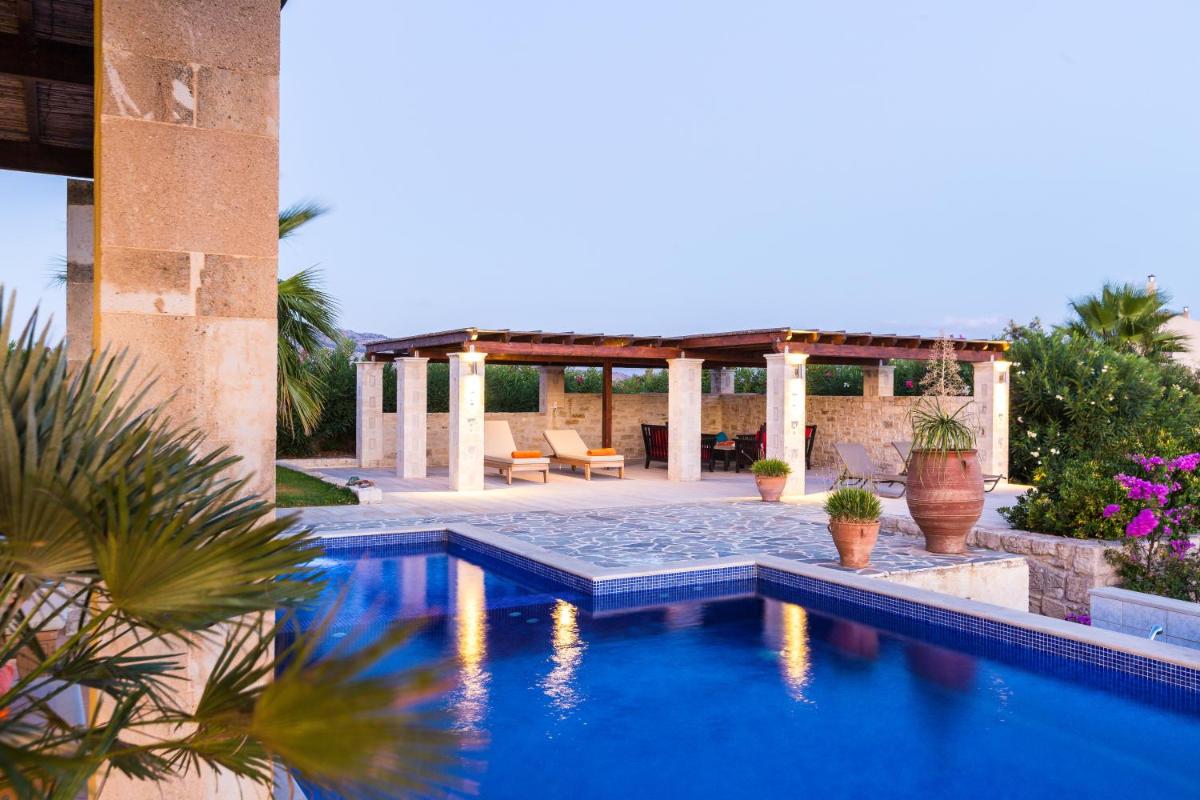 Jacopo Villa, untamed beauty, By ThinkVilla photo 4