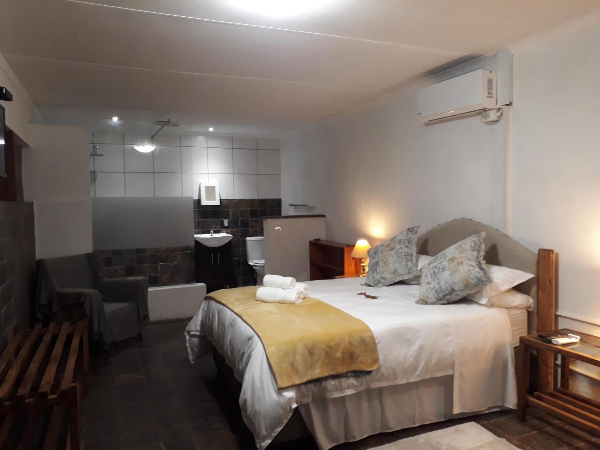 Autumn Breeze Manor Guest House