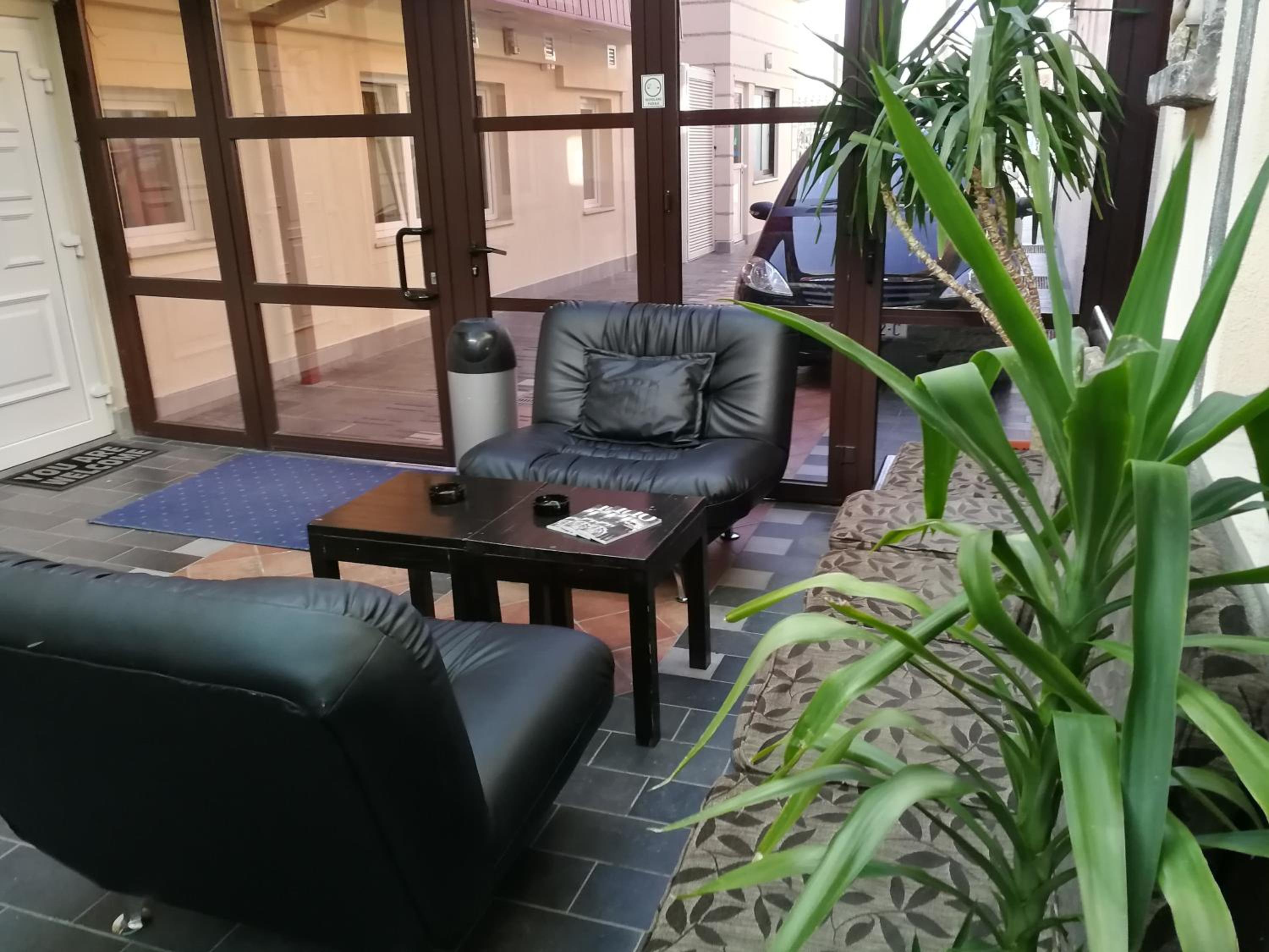 lounge