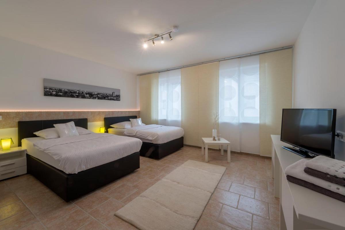 WN Rooms