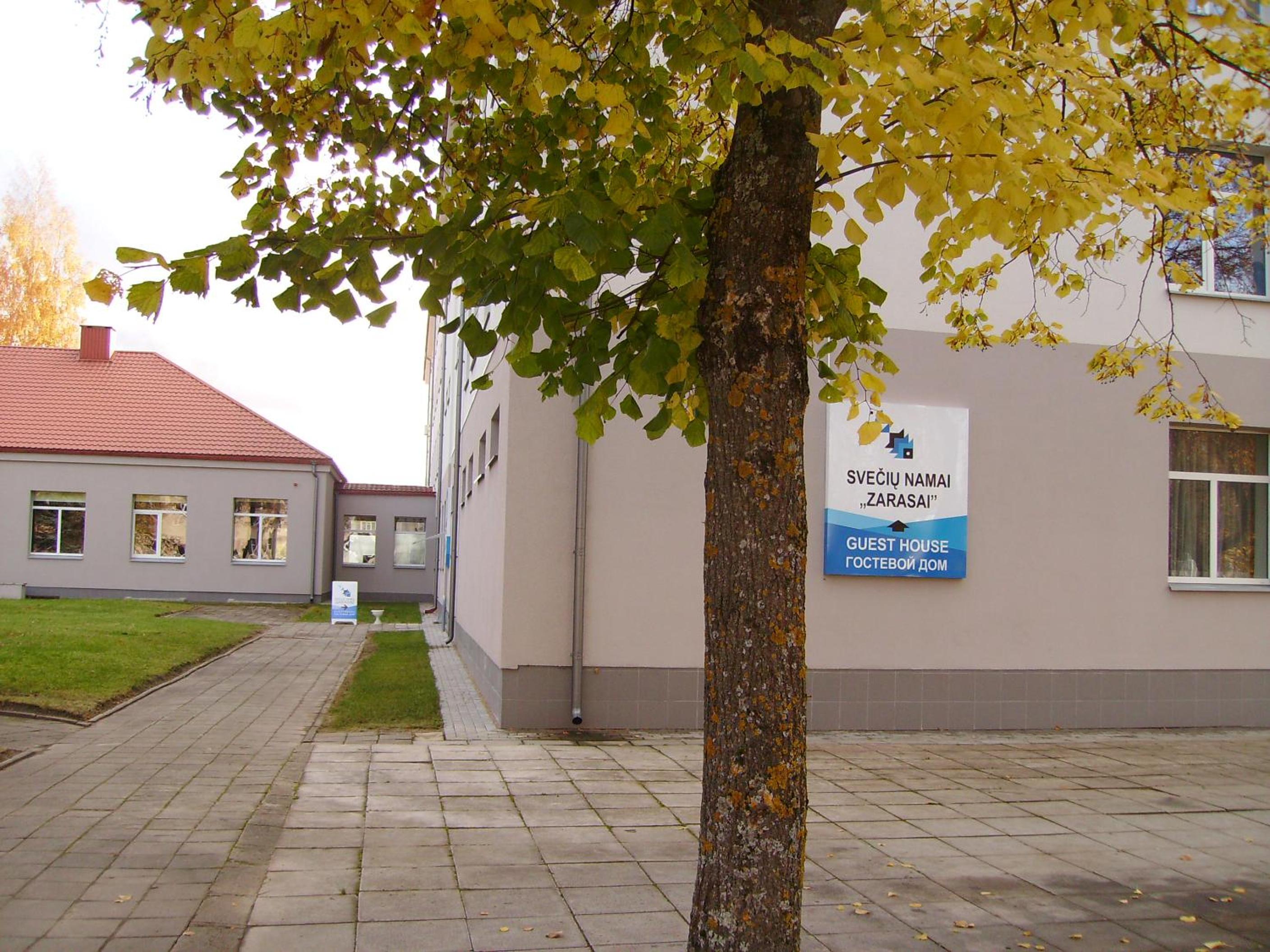 Photo 8