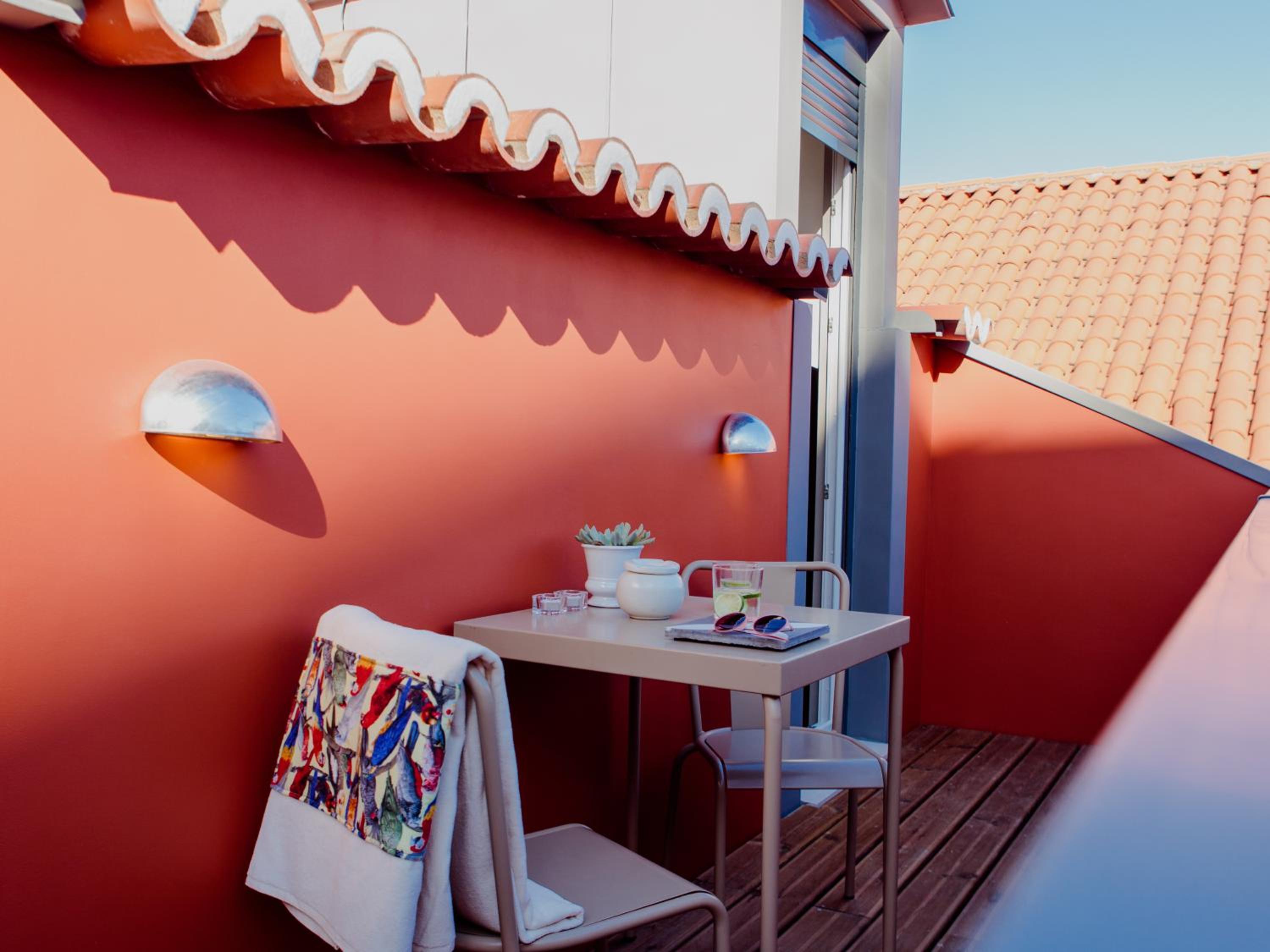 Dear Lisbon - Gallery House