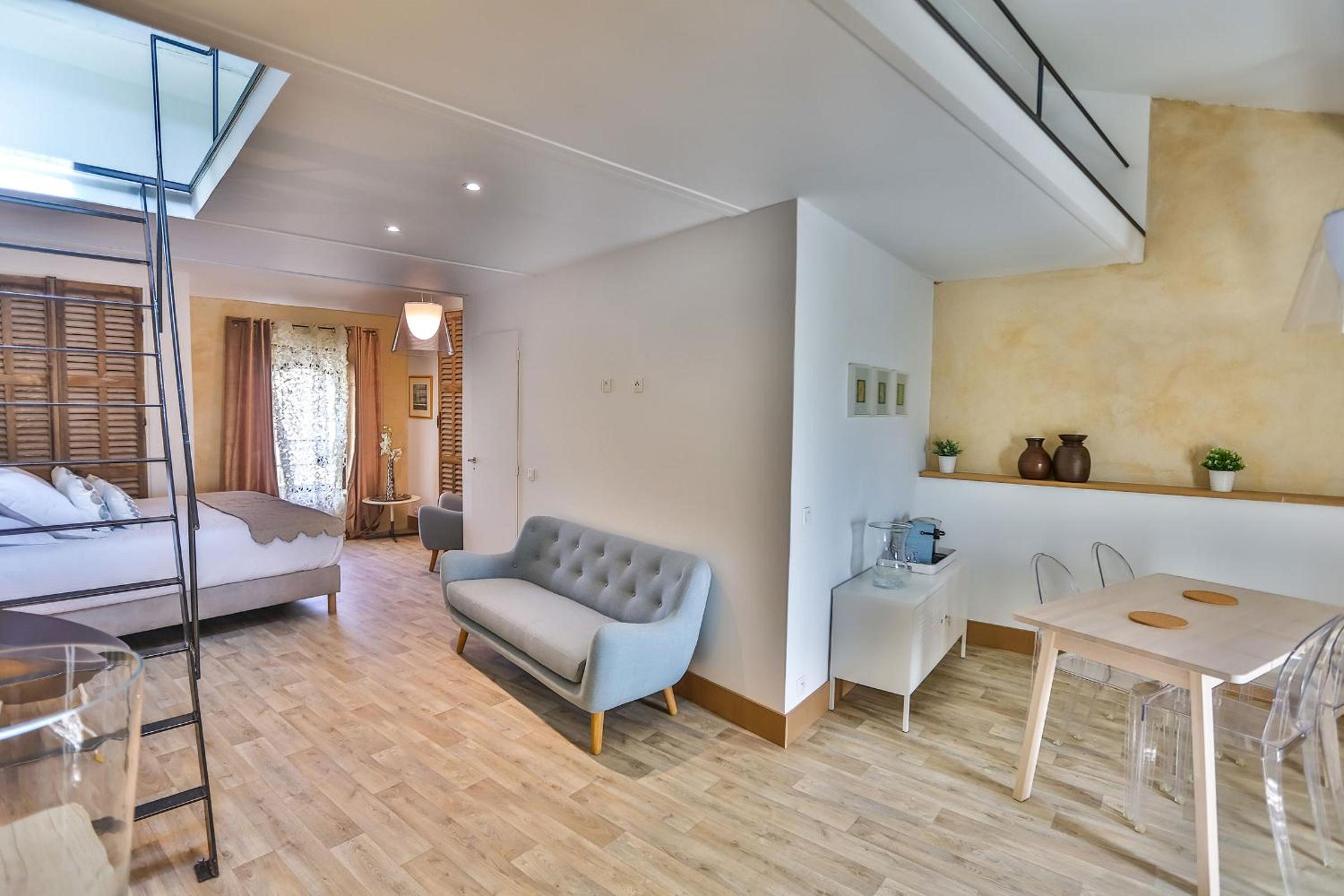 Apartments - Experience of PROVENCE photo 2
