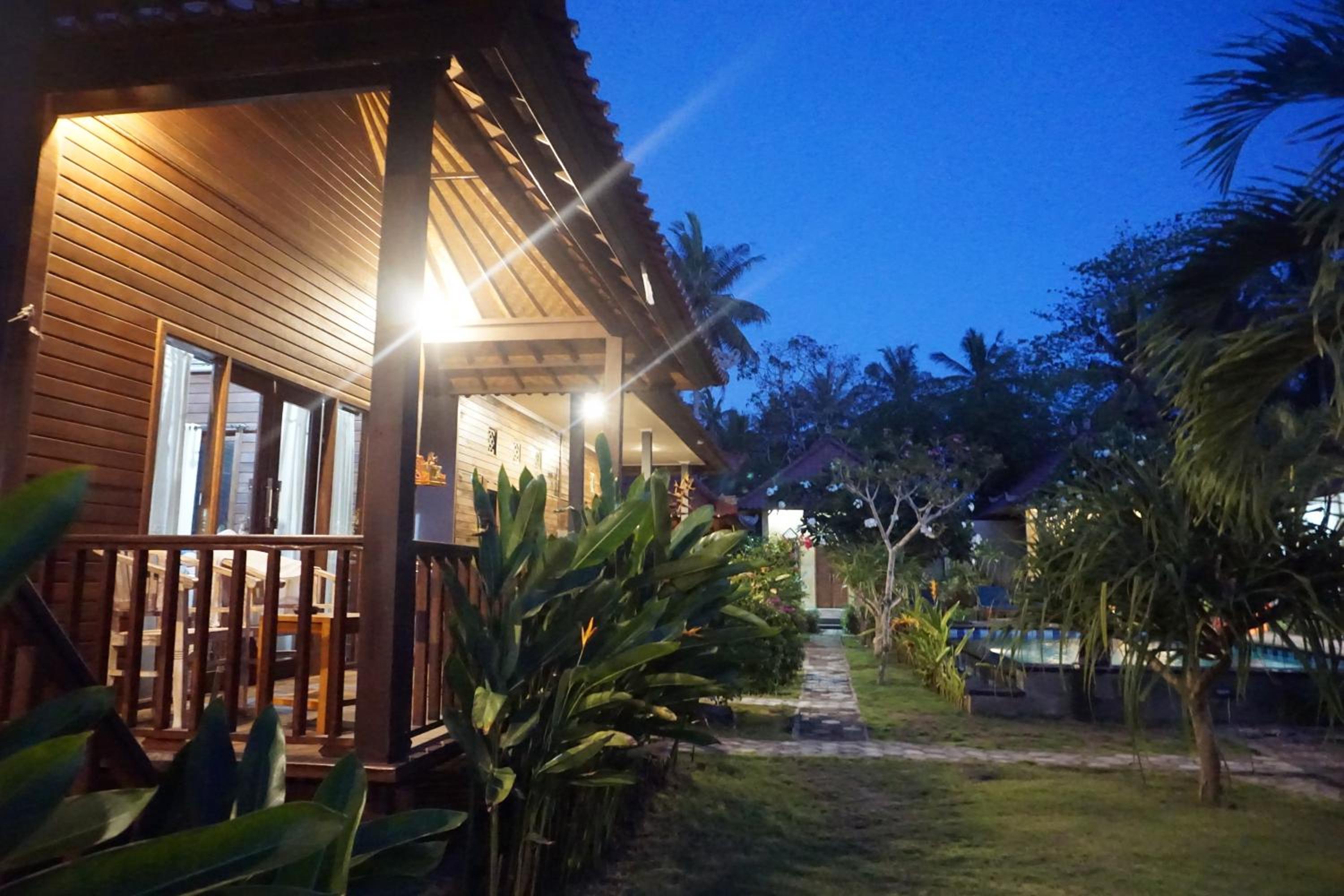 Nyoman Guesthouse and Grill