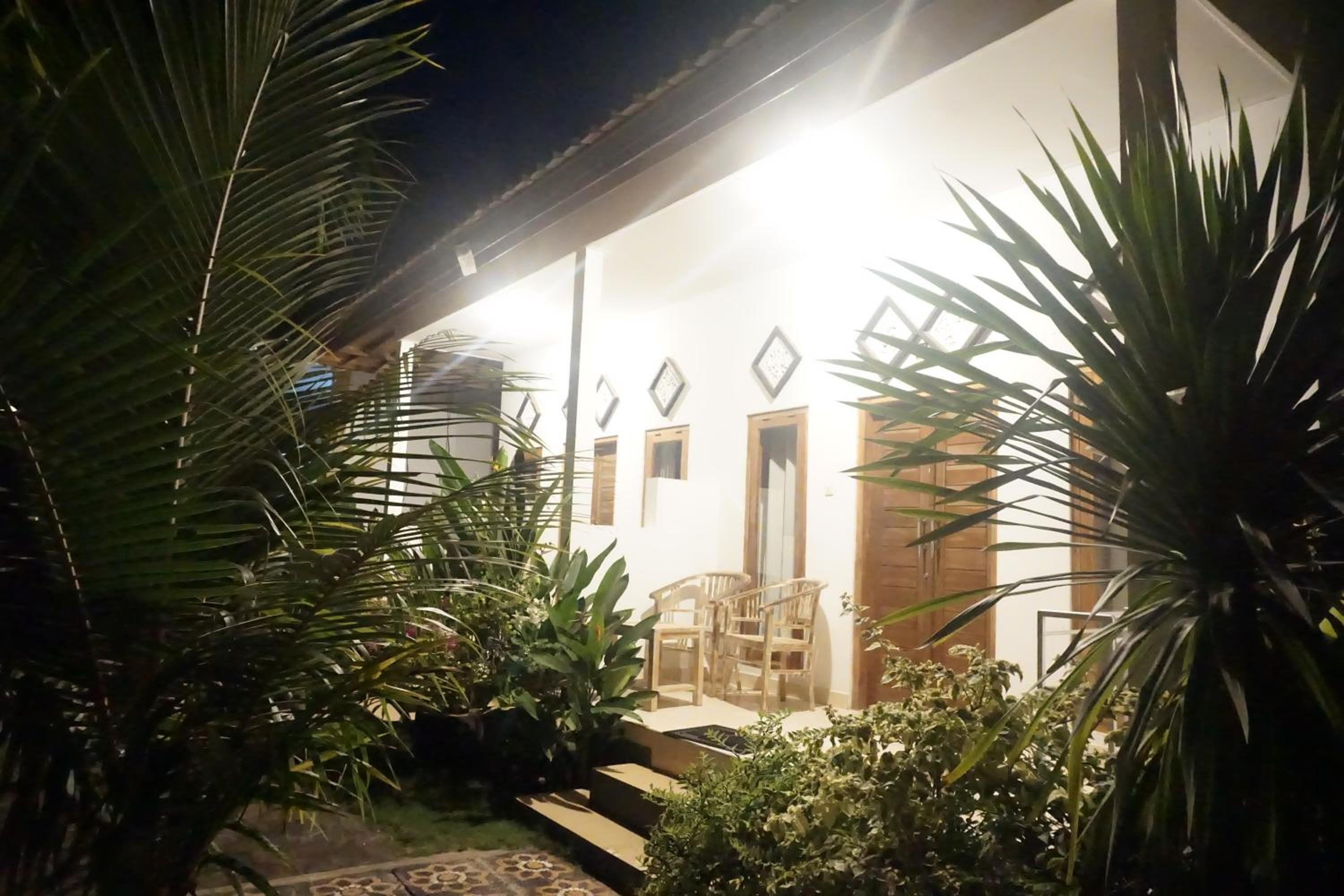 Nyoman Guesthouse and Grill
