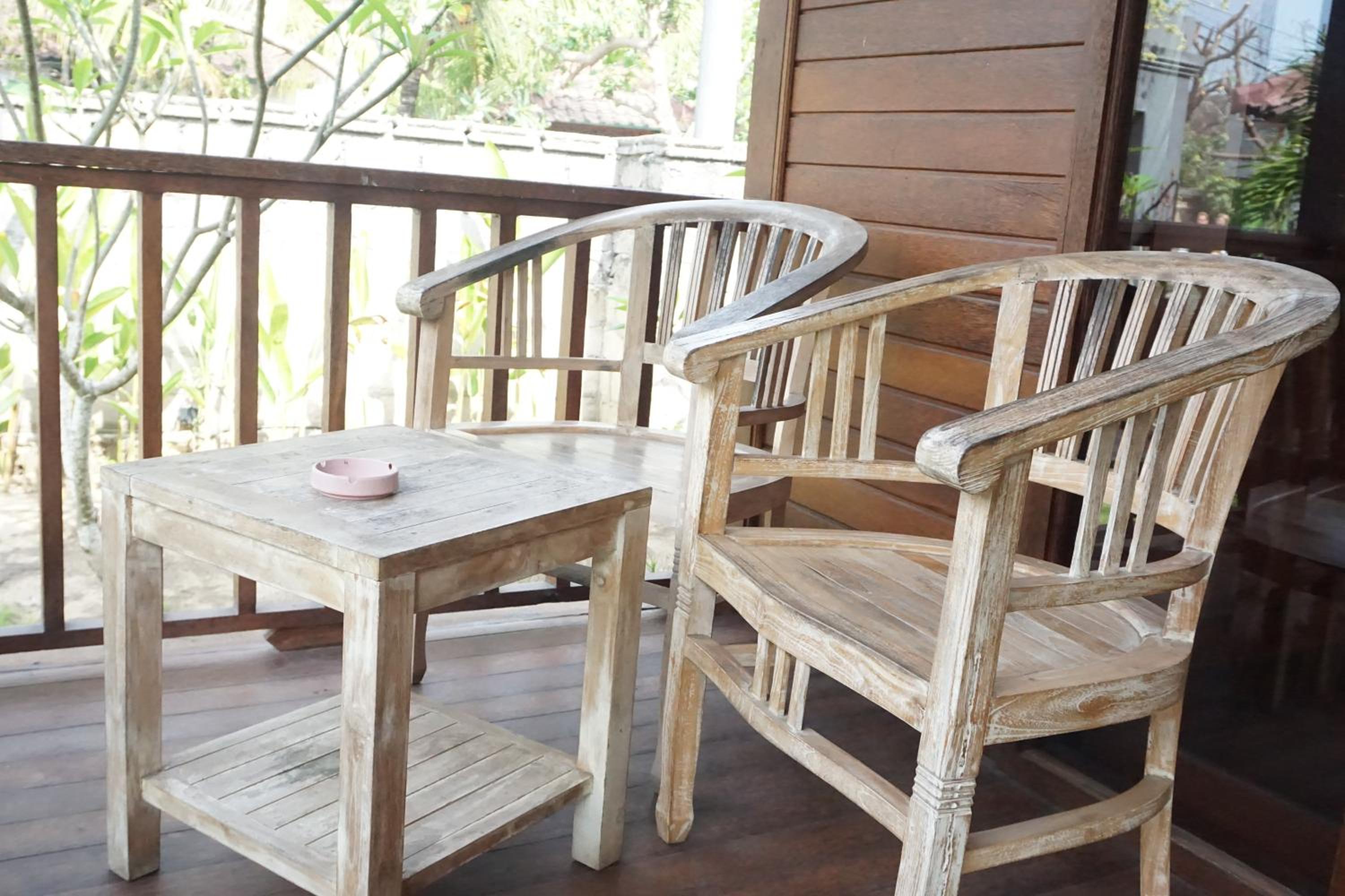 Nyoman Guesthouse and Grill