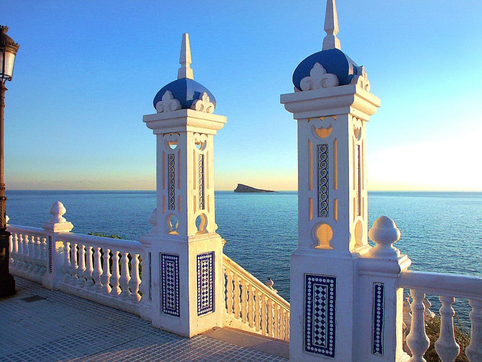 Floor 29 - Two-bedroom apartment with Sea Views
