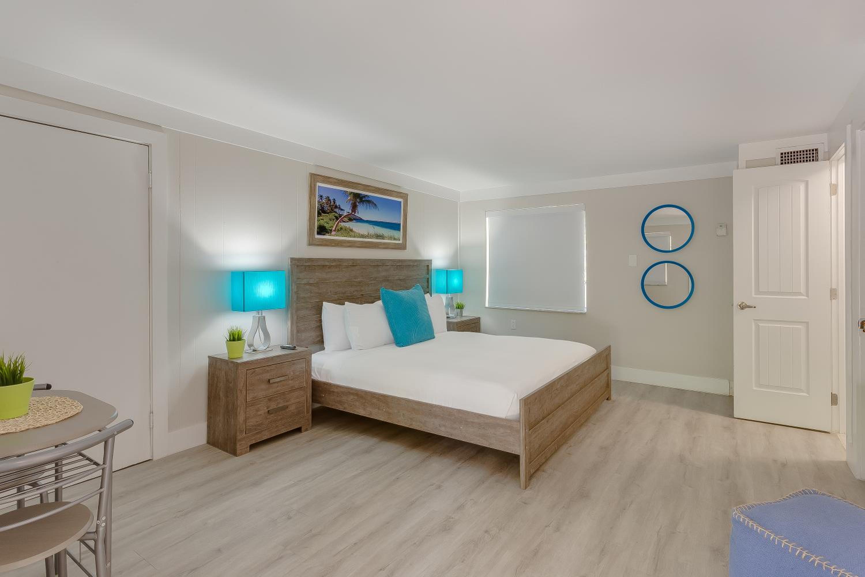 Drift Hotel