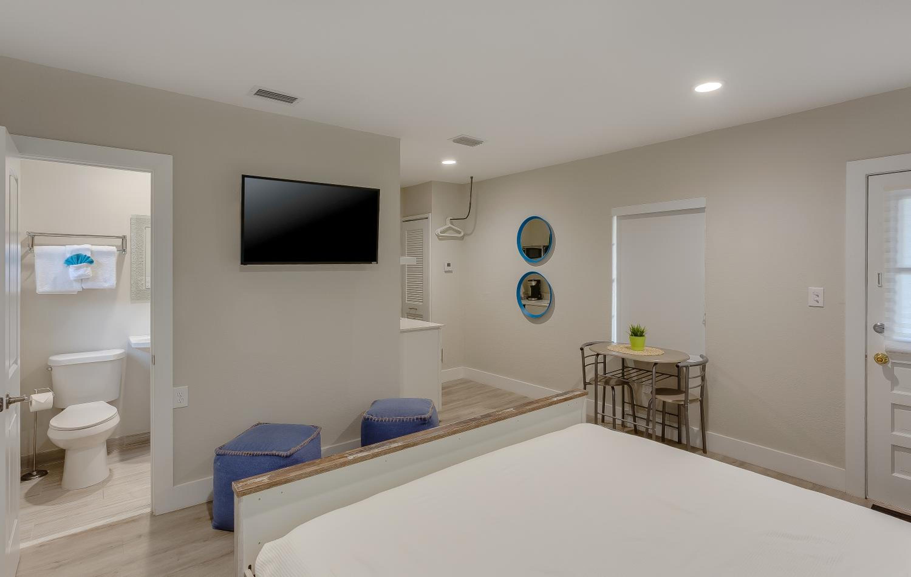 Drift Hotel
