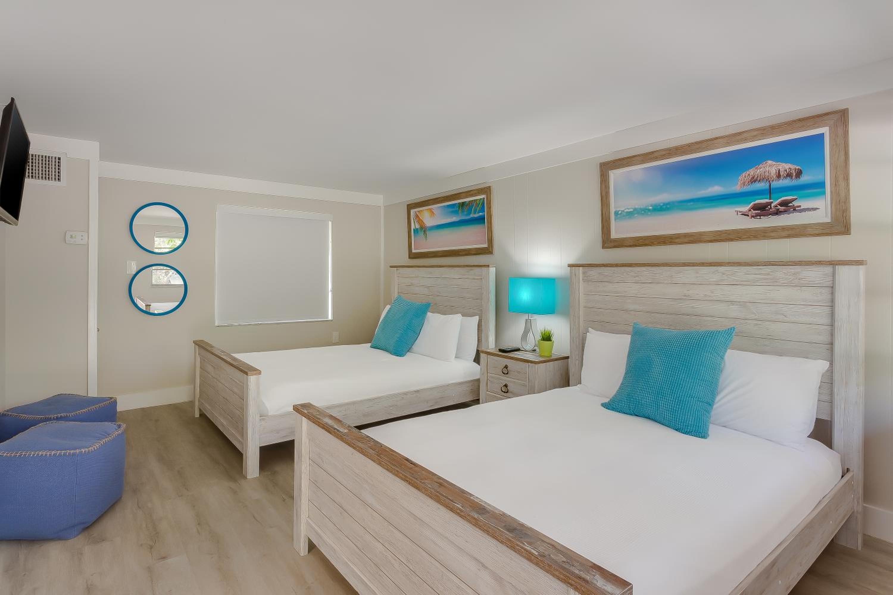 Drift Hotel