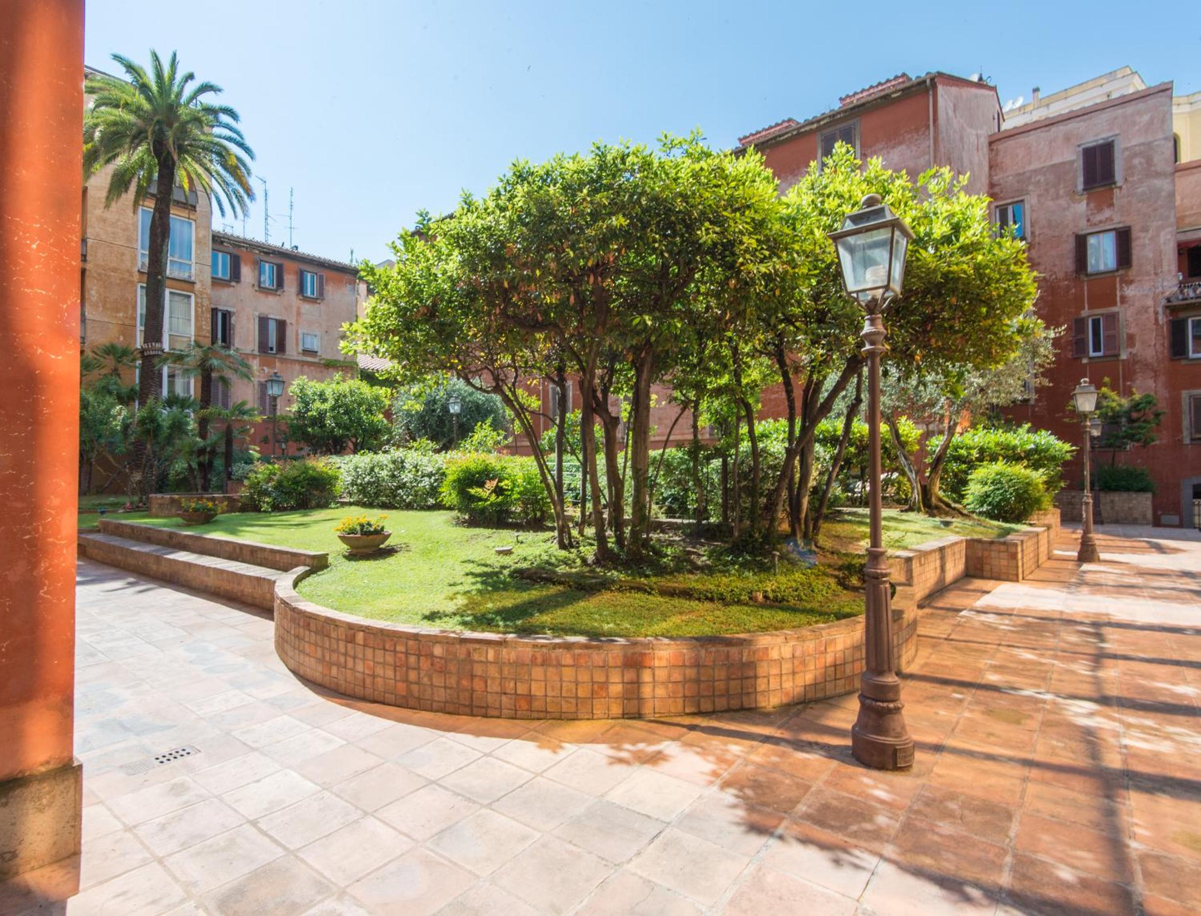TREVI luxury with terrace