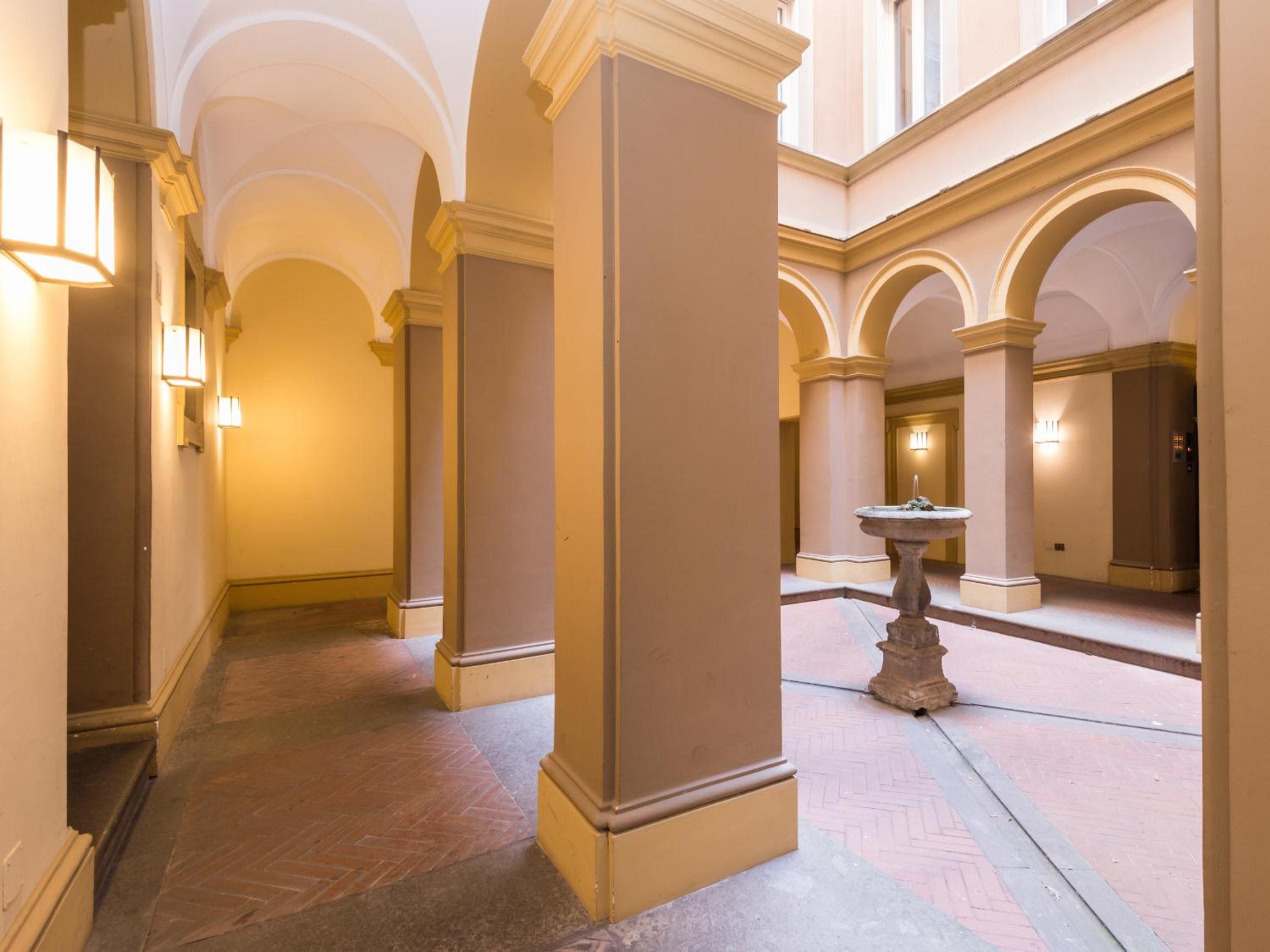 TREVI luxury with terrace