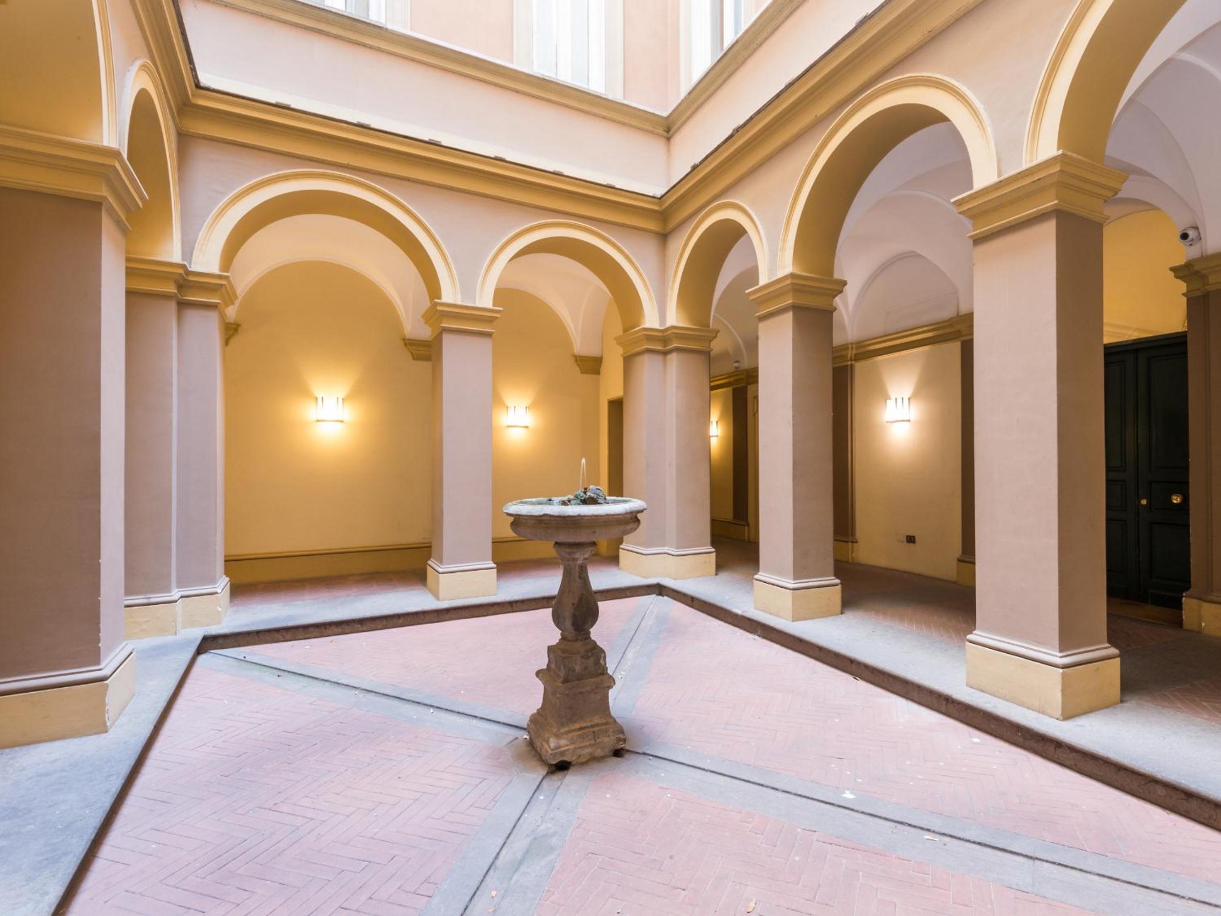 TREVI luxury with terrace