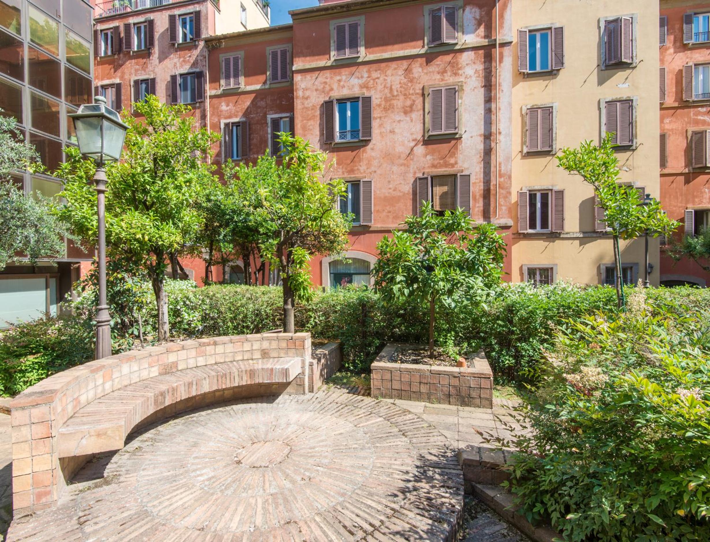 TREVI luxury with terrace