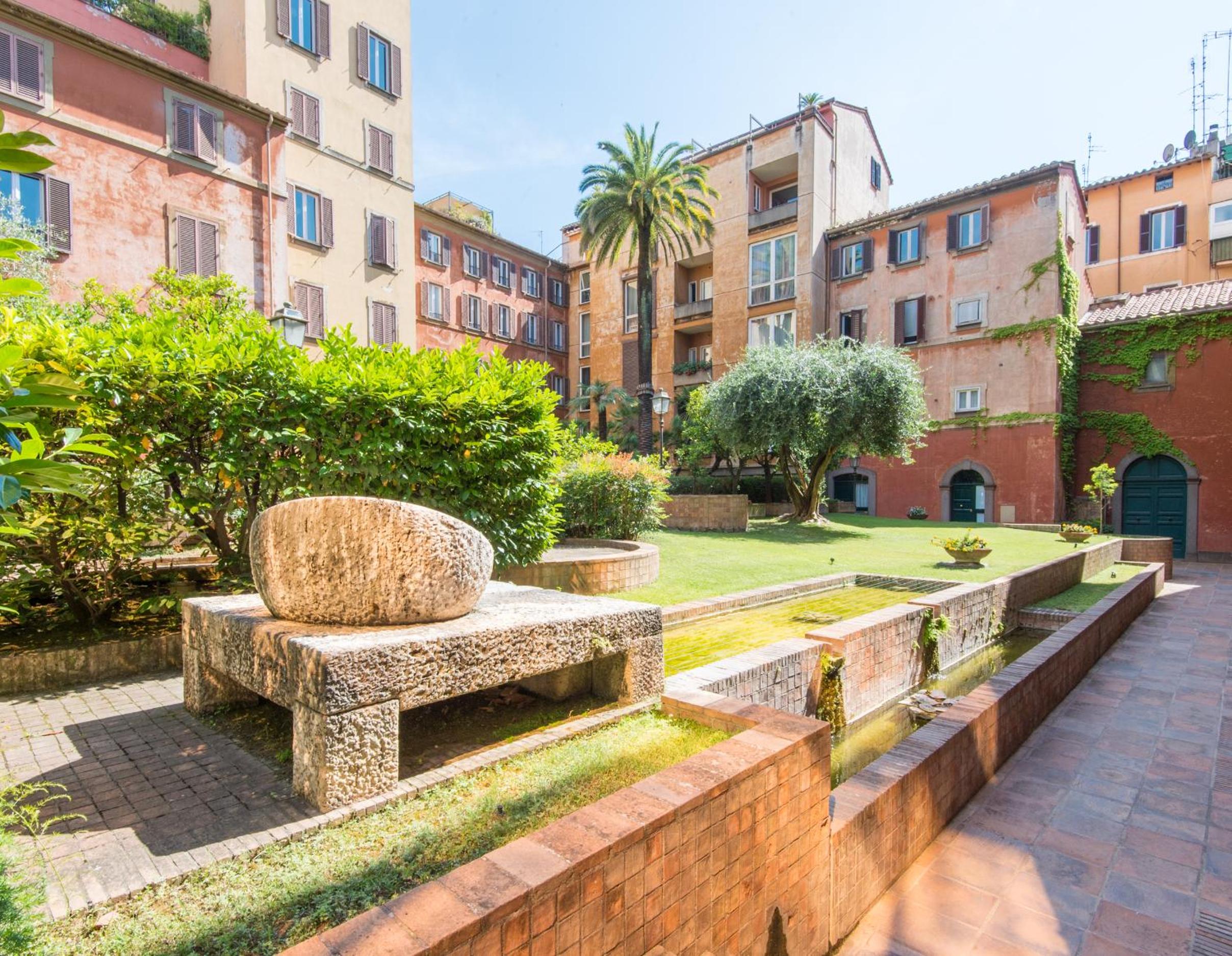 TREVI luxury with terrace