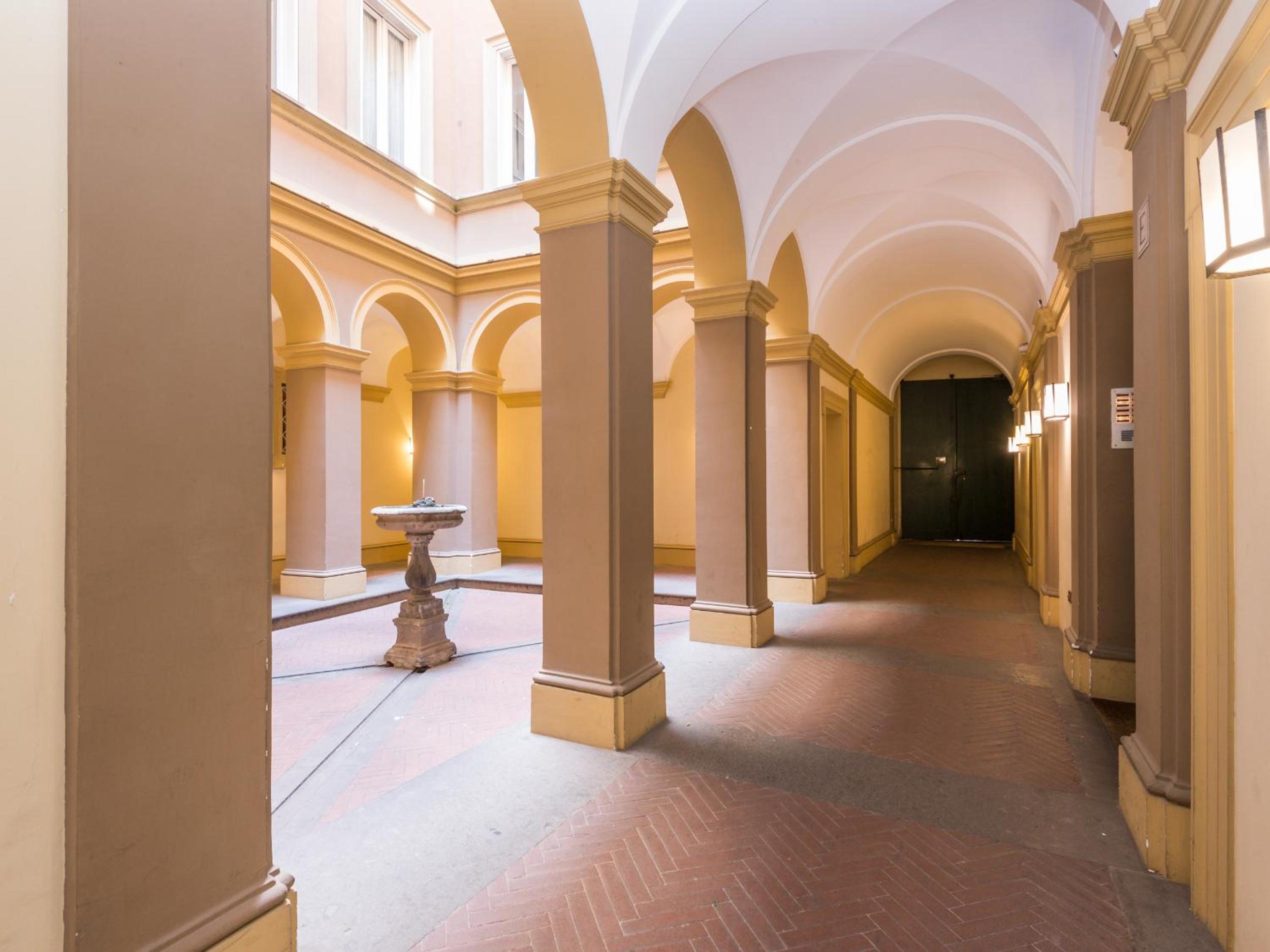 TREVI luxury with terrace