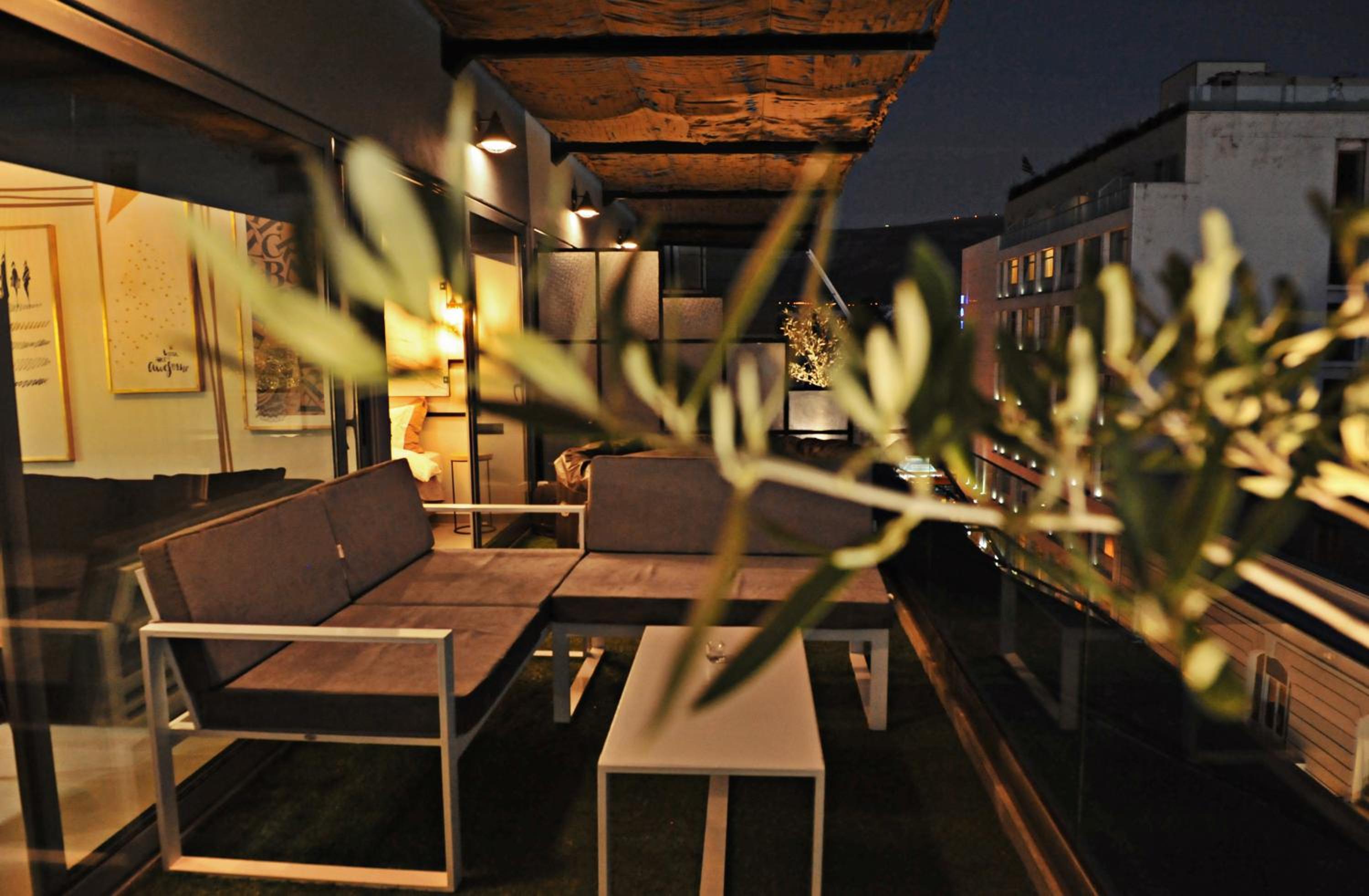 The Athenians Modern Apartments
