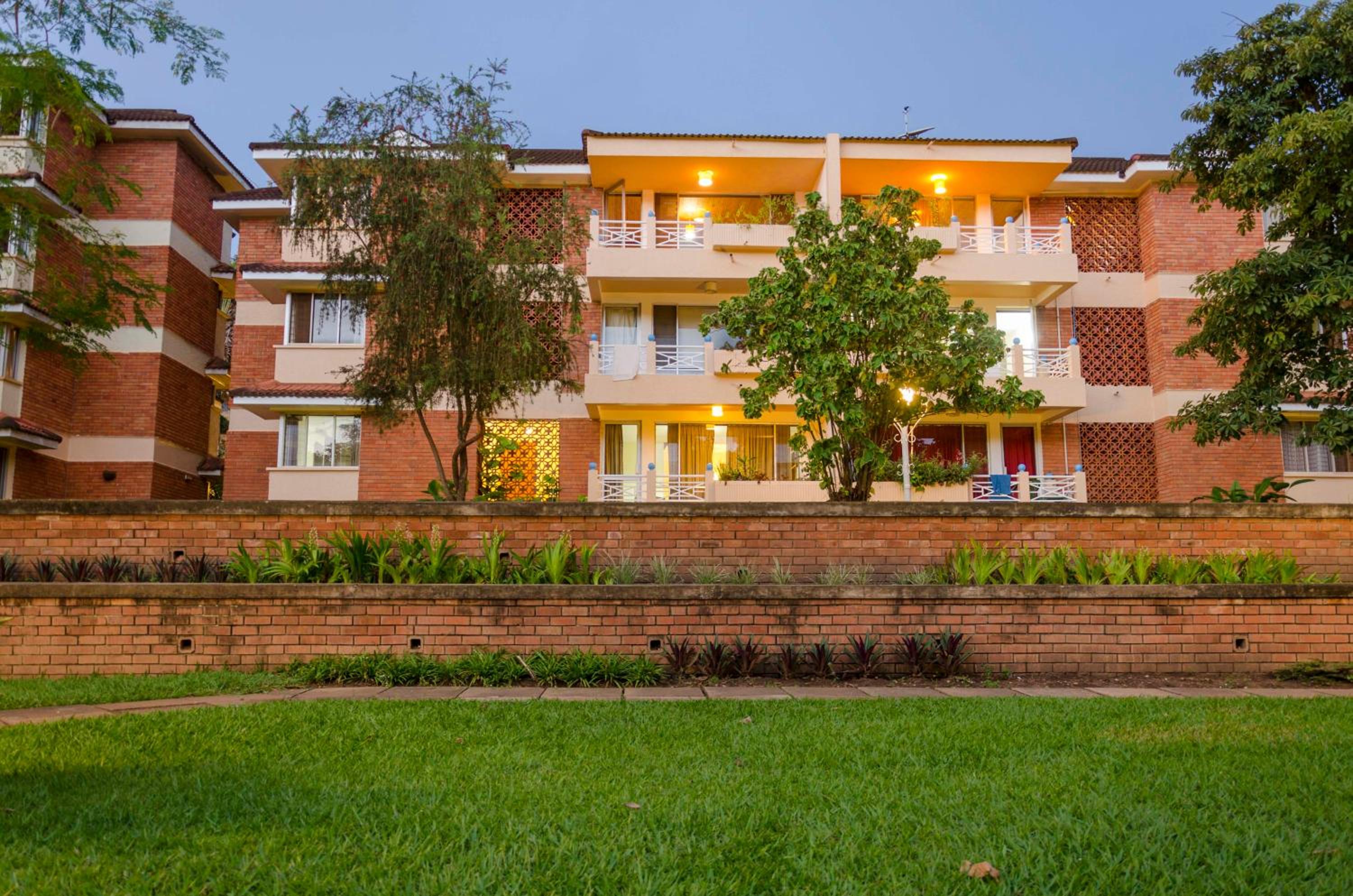 Golf Course Apartments, photo 26