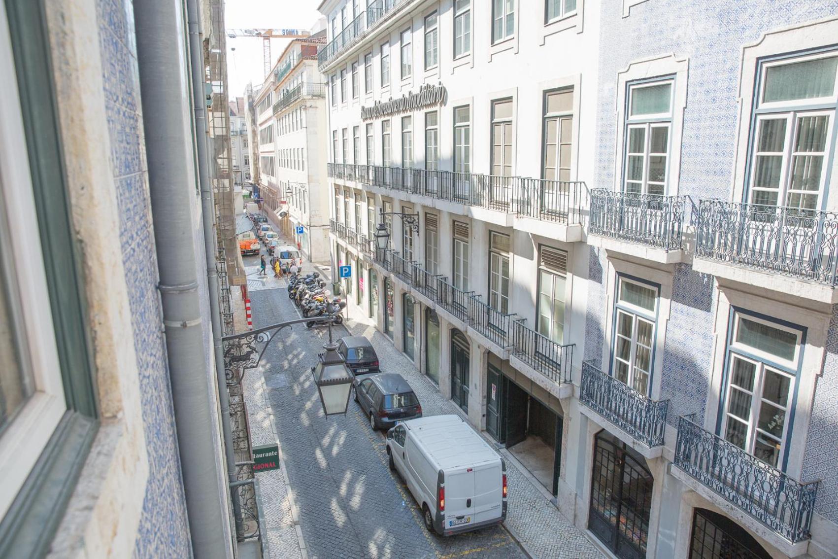 Rent4Rest - Lisbon Downtown Designer's Apartment