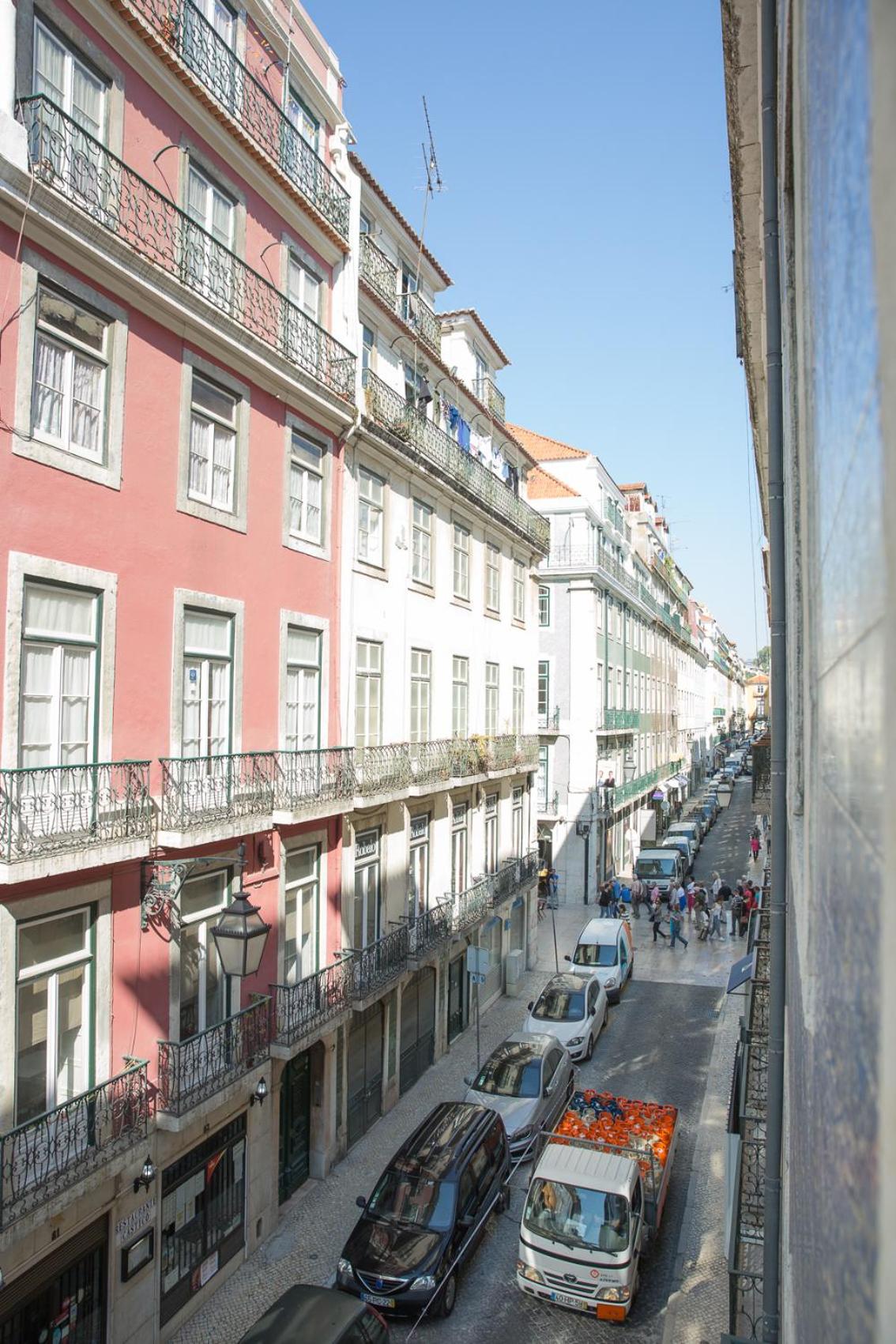 Rent4Rest - Lisbon Downtown Designer's Apartment