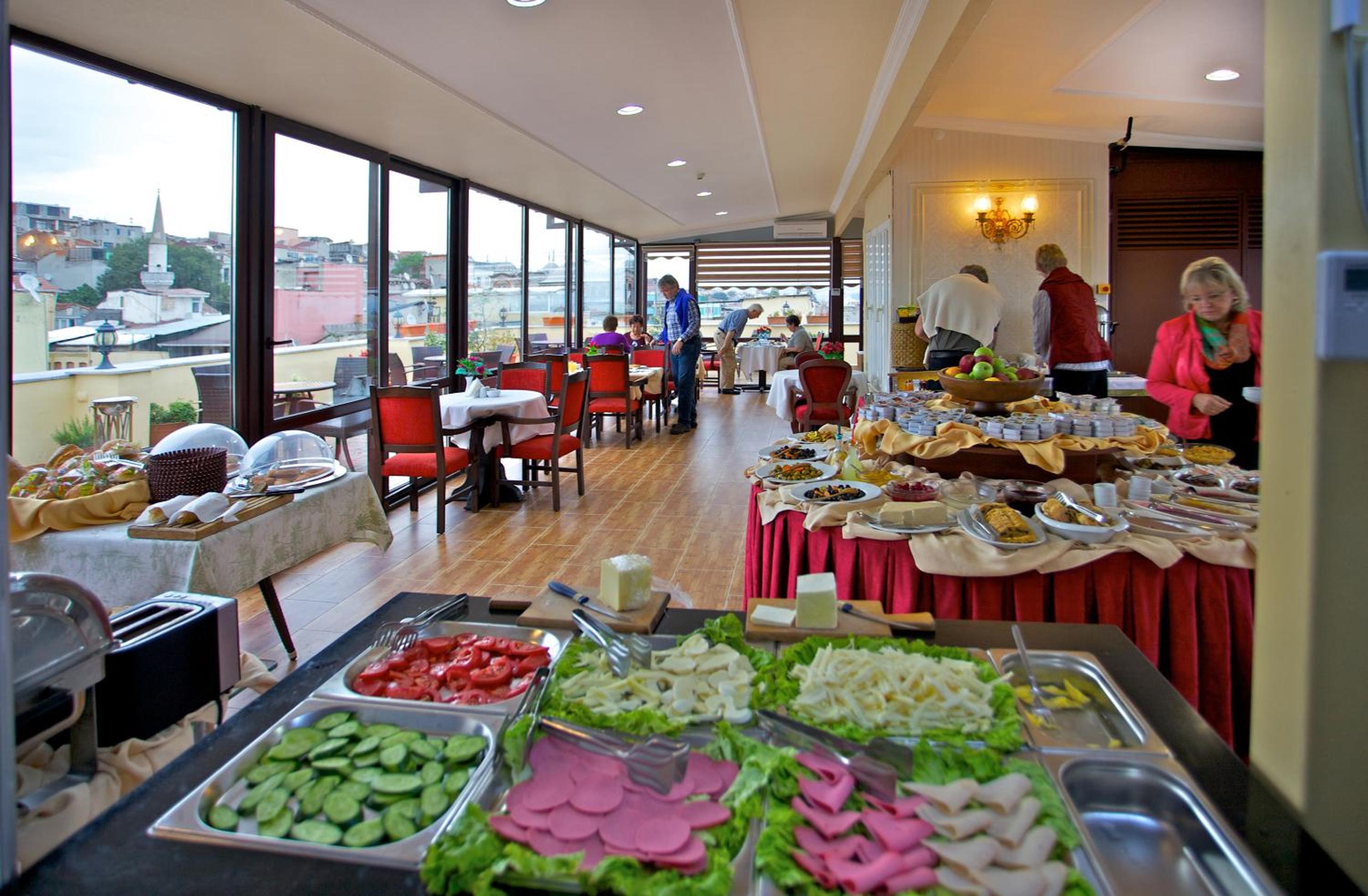 Amber Hotel & Spa photo 2