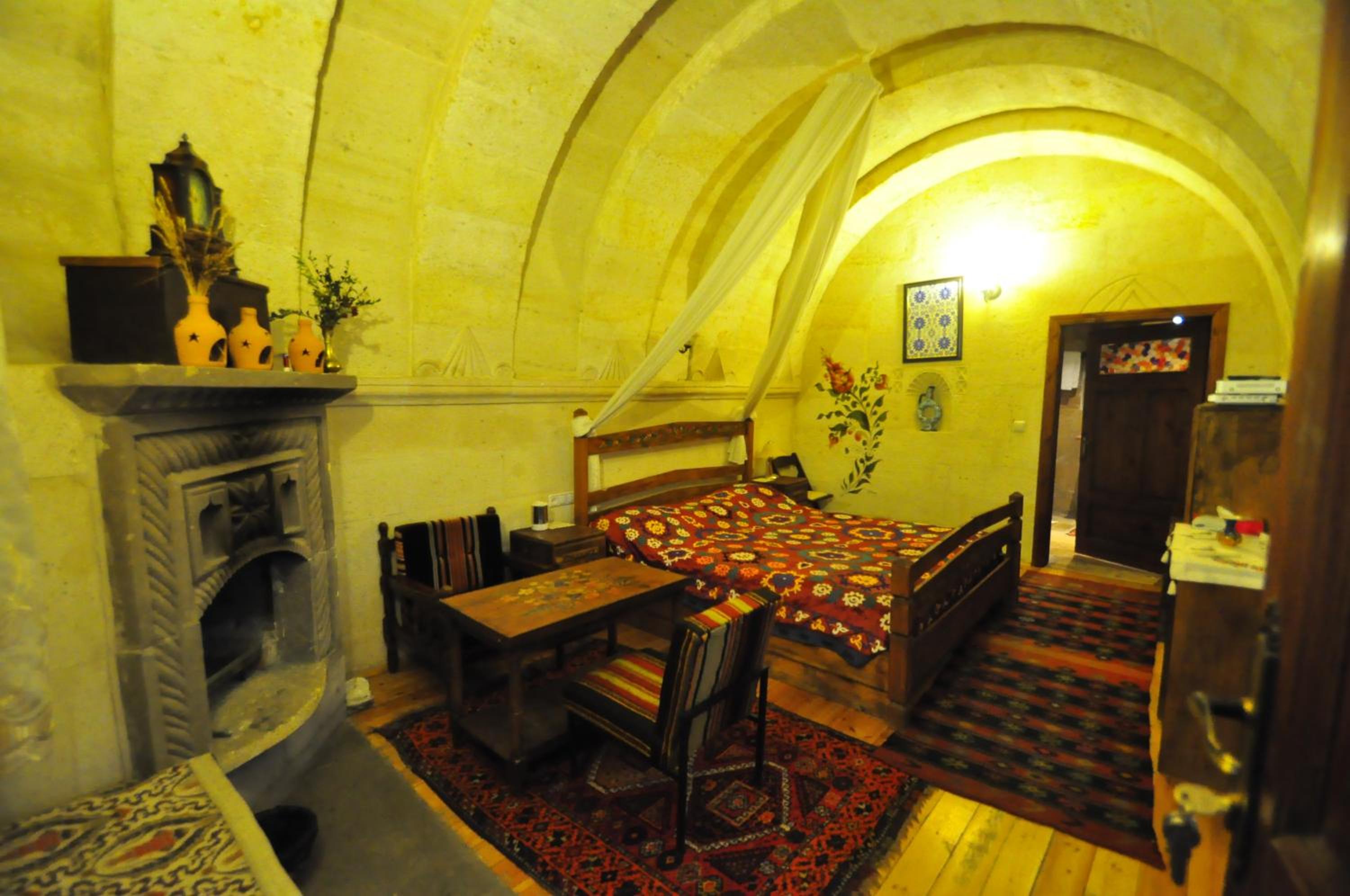 Kismet Cave House - Image 15