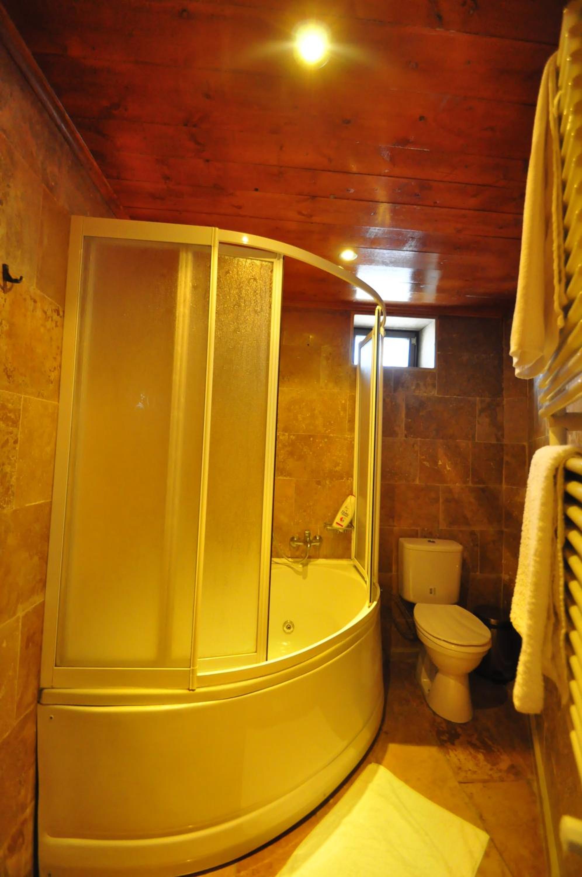 Kismet Cave House - Image 53