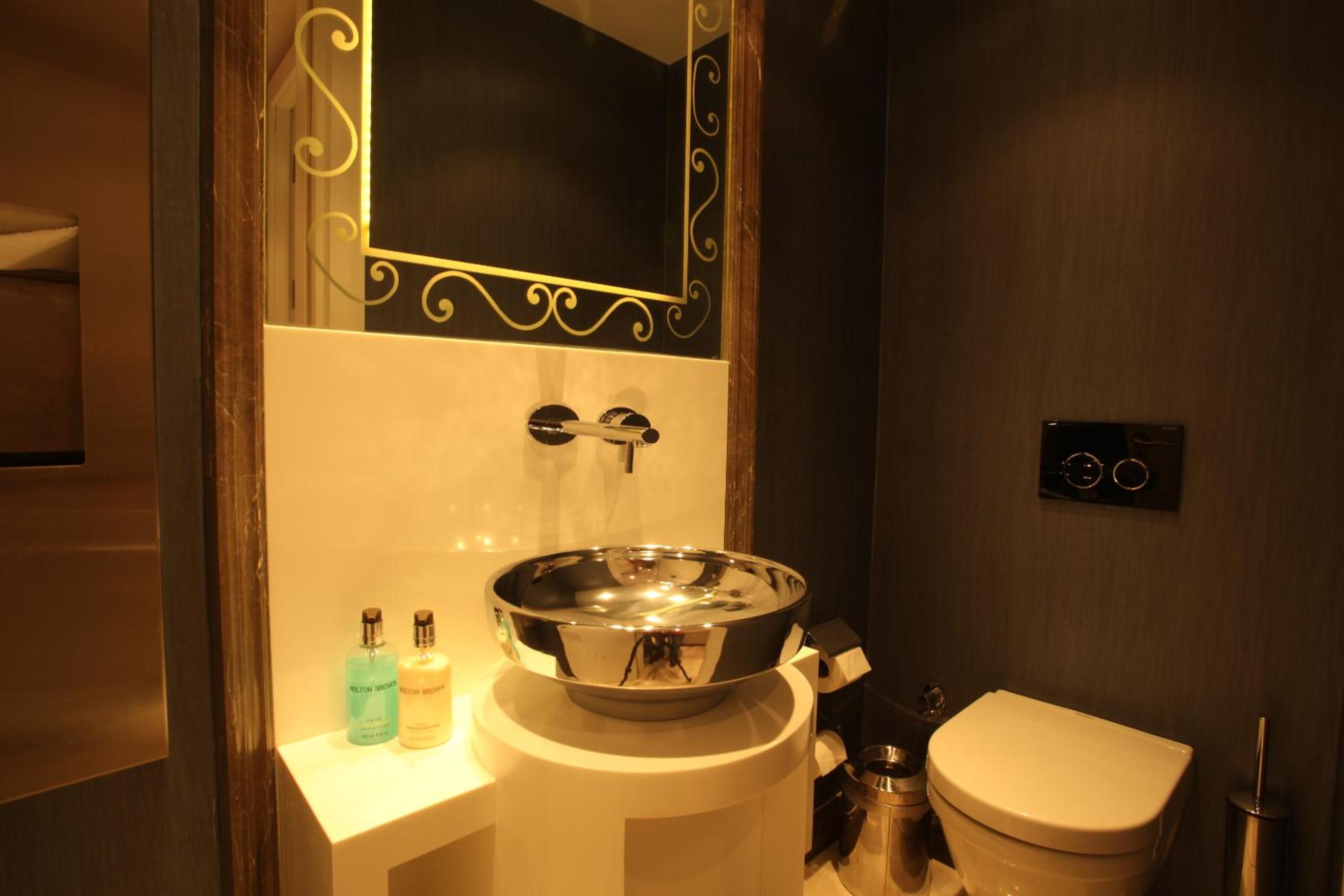 Hotel La Villa - Image 36