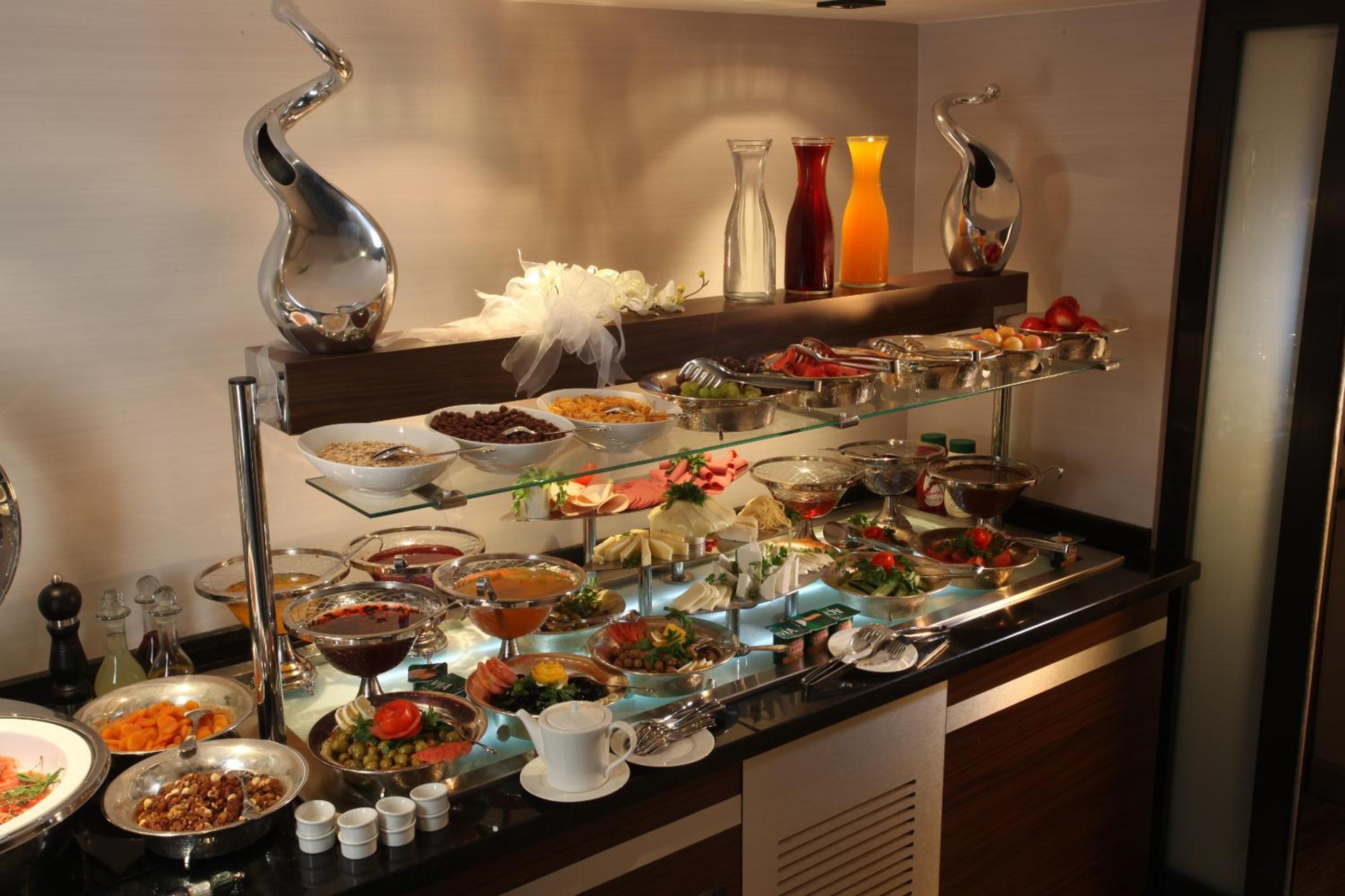 Hotel La Villa - Image 8