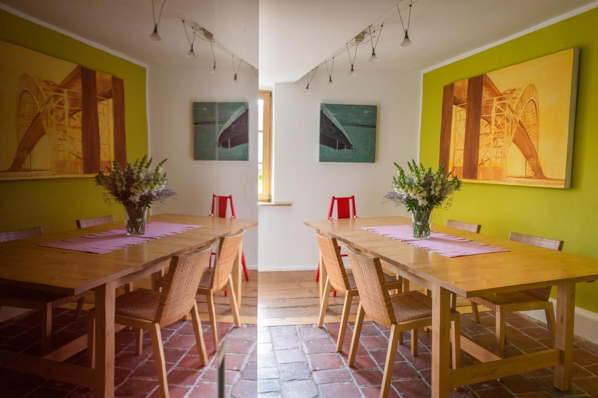 Weimar Vacations - "goethezimmer" Ferienwohnung und Zimmer am Burgplatz - Property Image 7