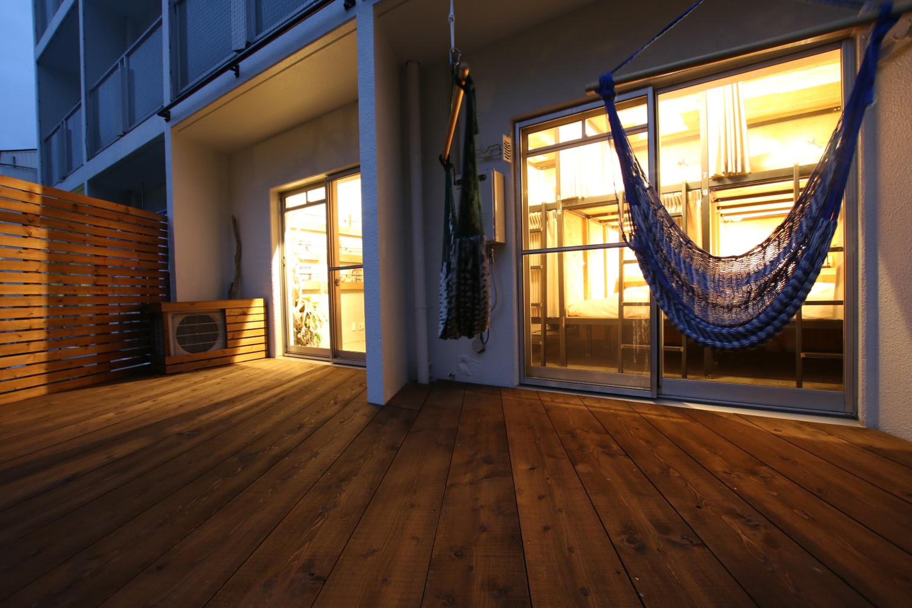 365BASE outdoor hostel