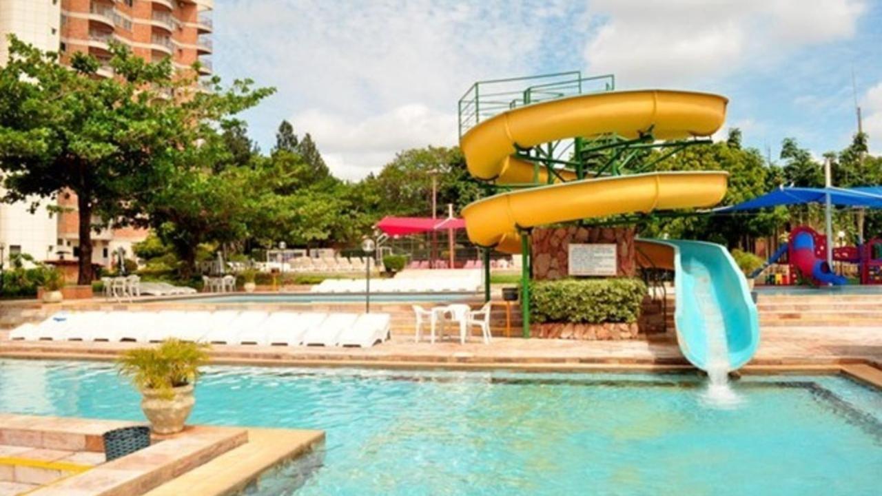 Apartamento Império Romano - 2 QUARTOS, 24HS PISCINA