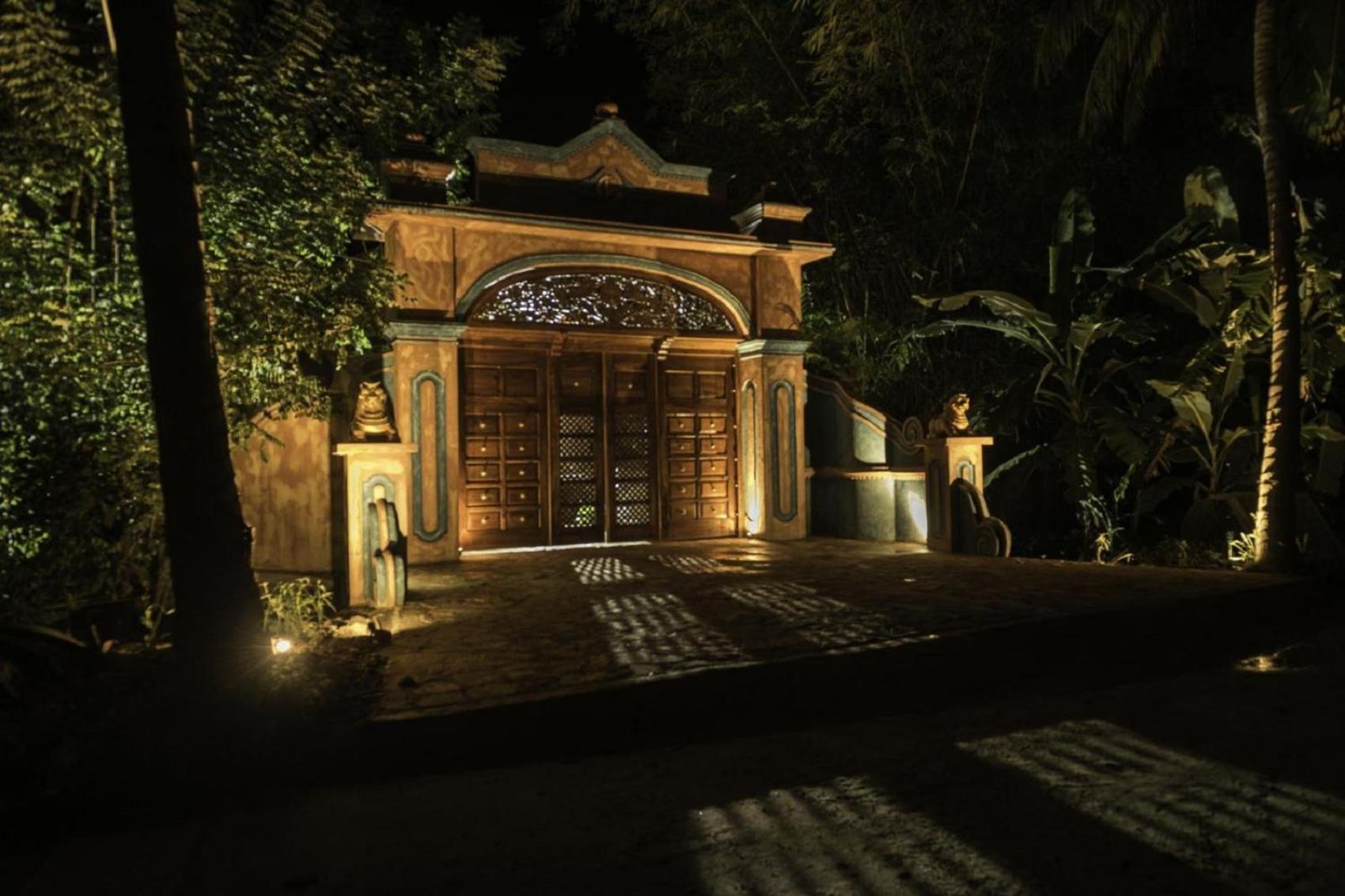 D Canal House