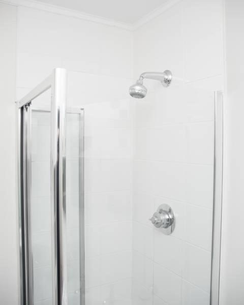 Bridgend Vacations - Bridgend Hotel - Property Image 7