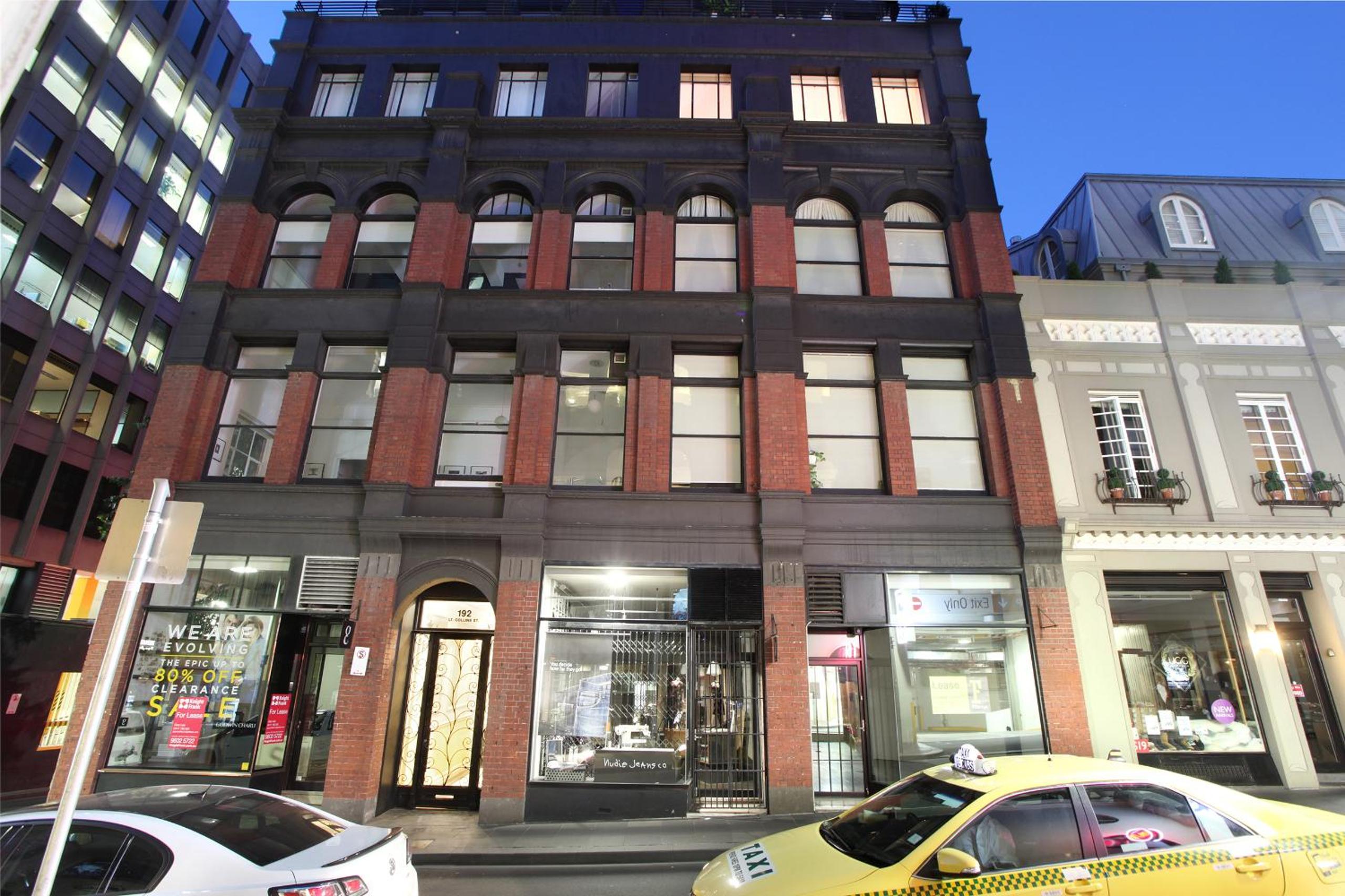 Hotel StayCentral - Little Collins CBD - Image 1