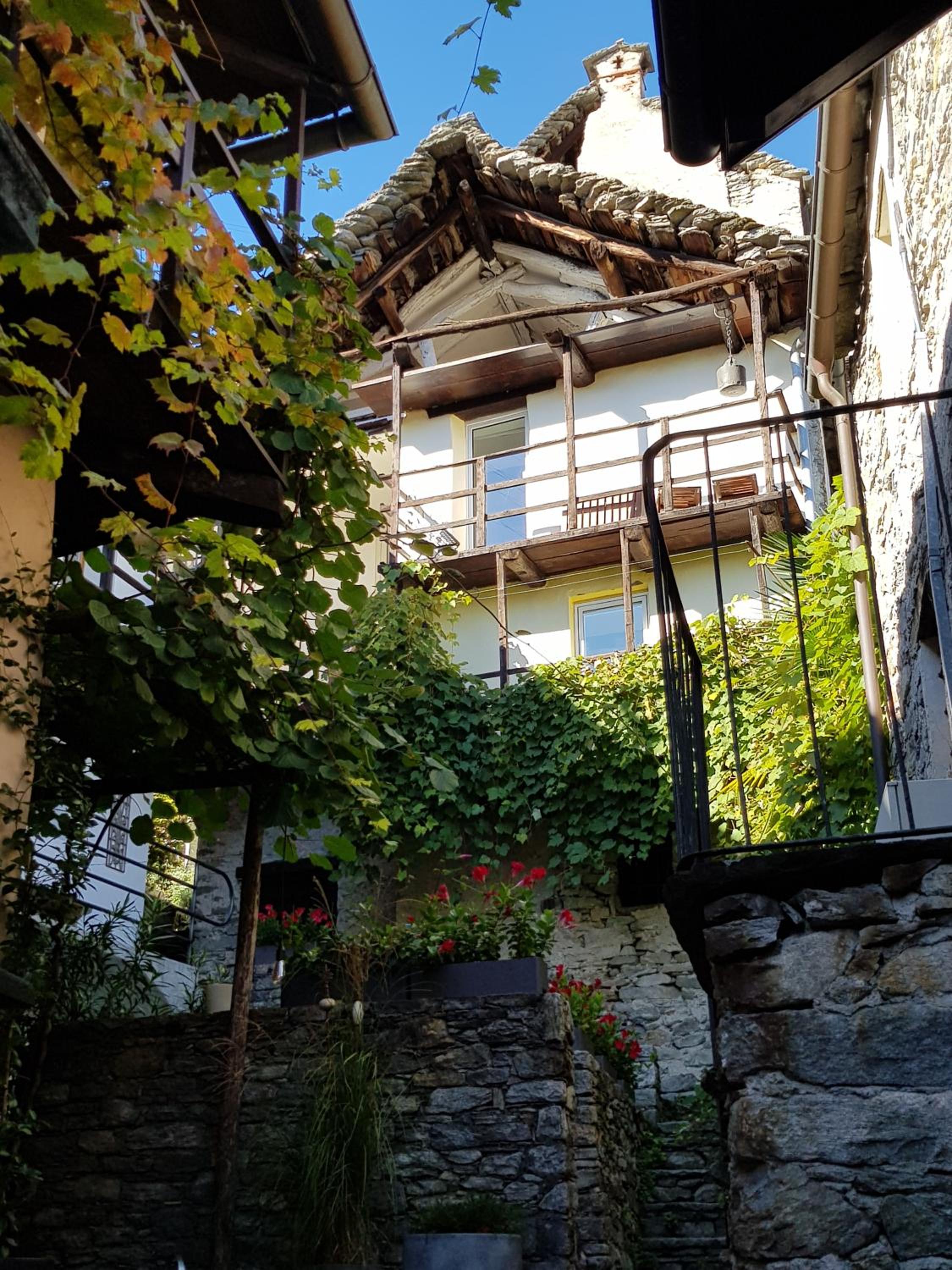 Casa Grillino view 2