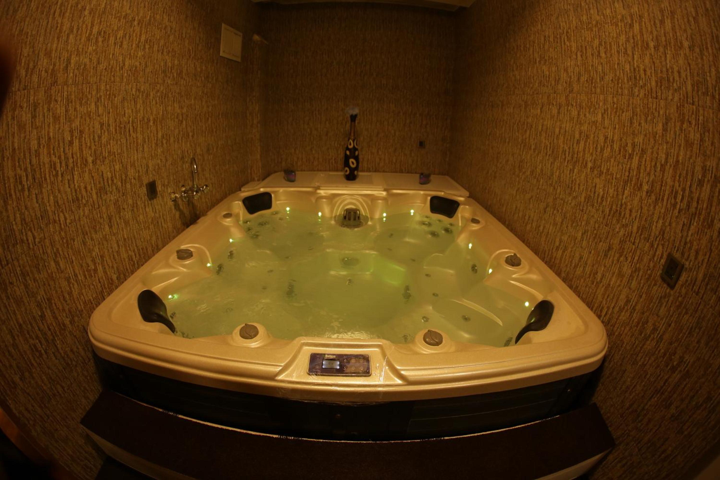 Photo 12