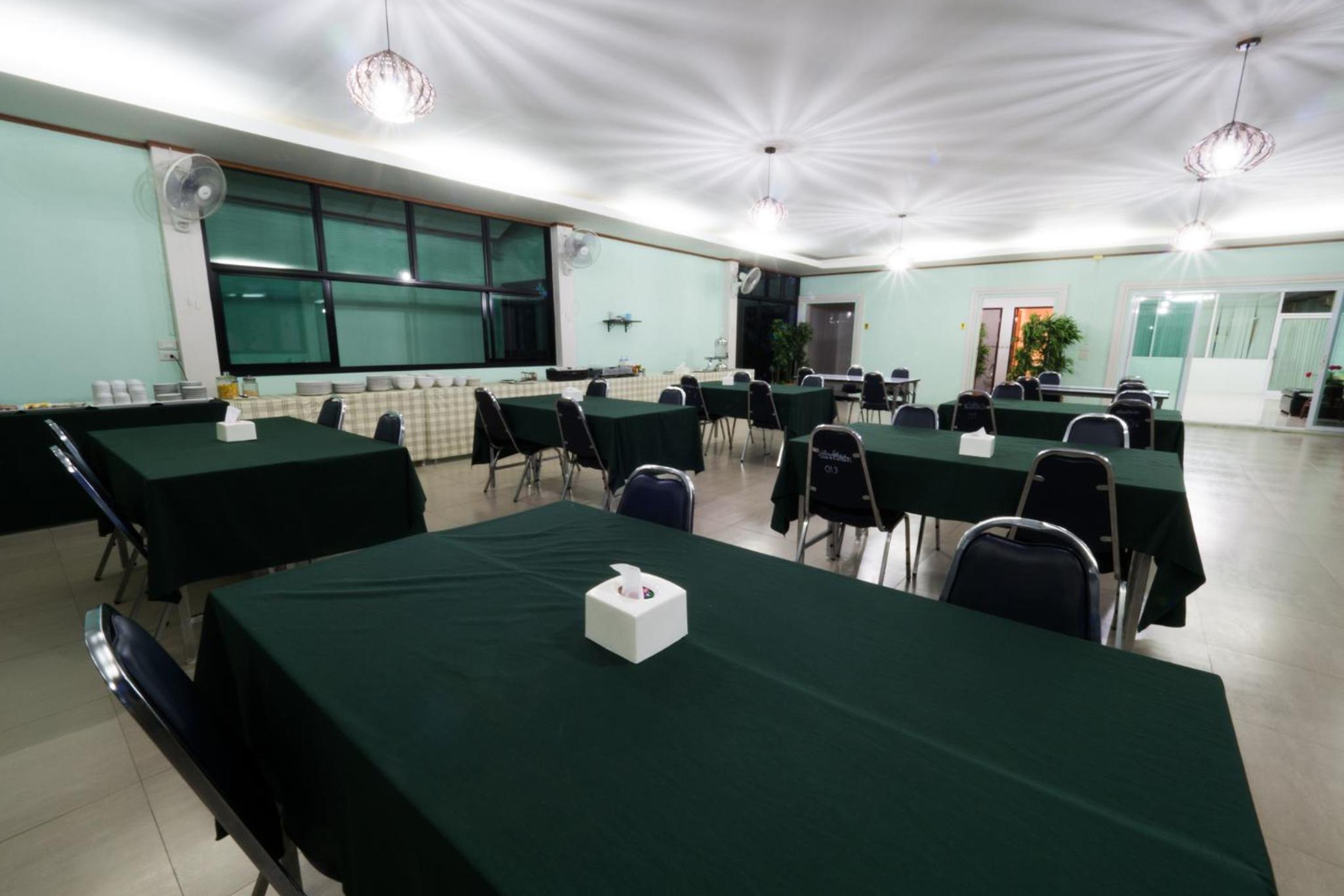 meeting & event spaces