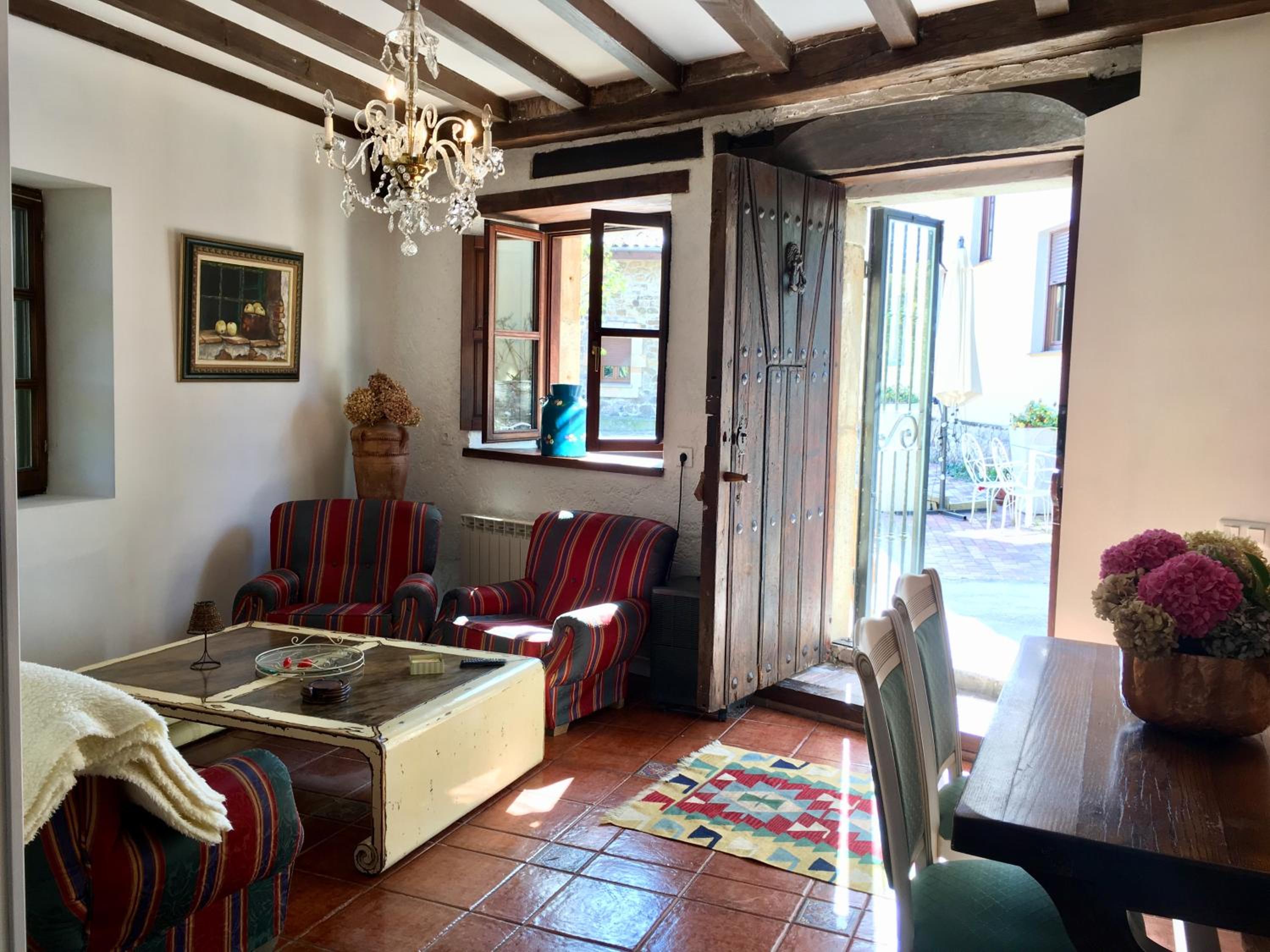 Apartamentos La Casona