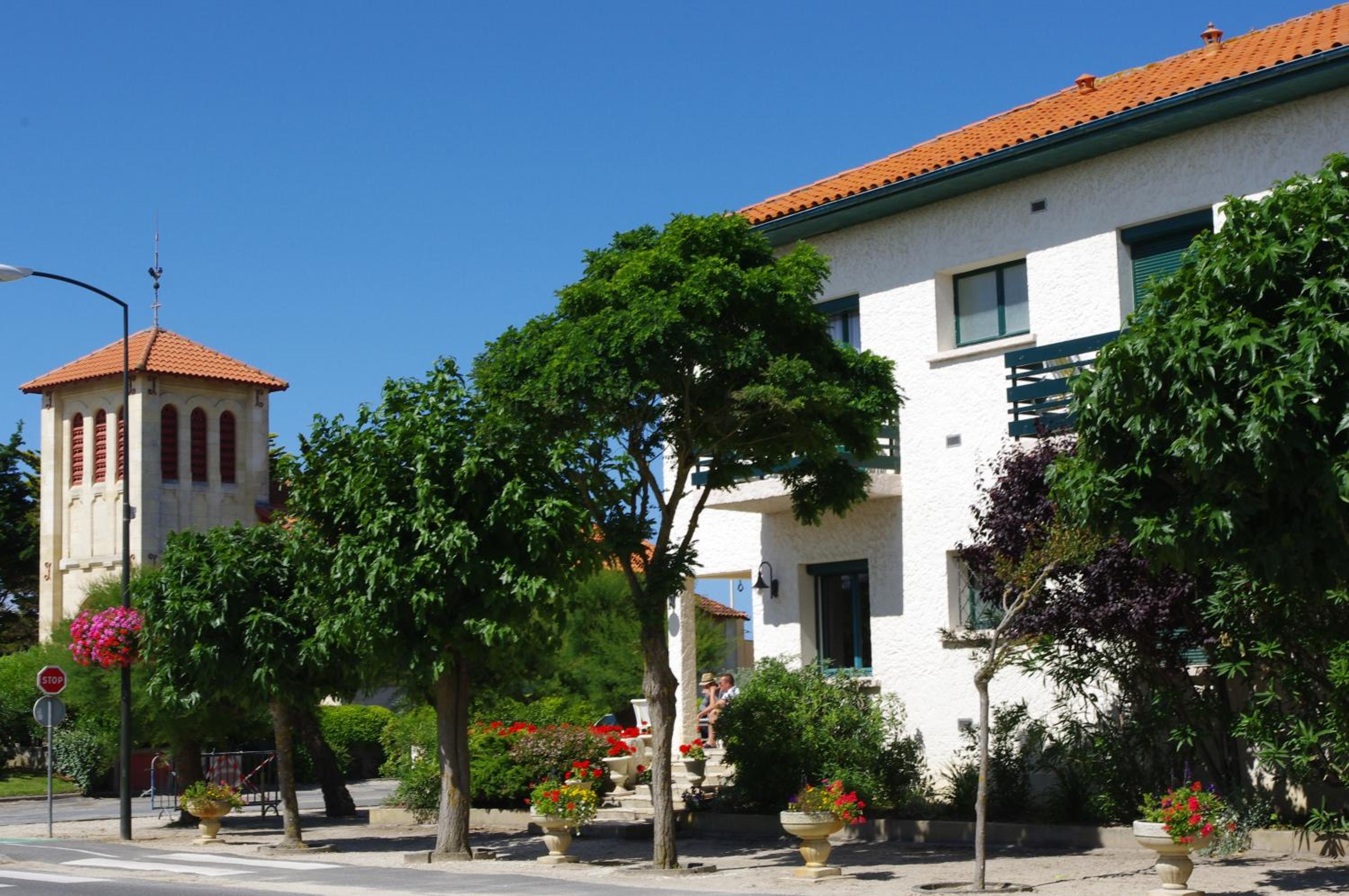 Hotel des Pins - Property Image 22