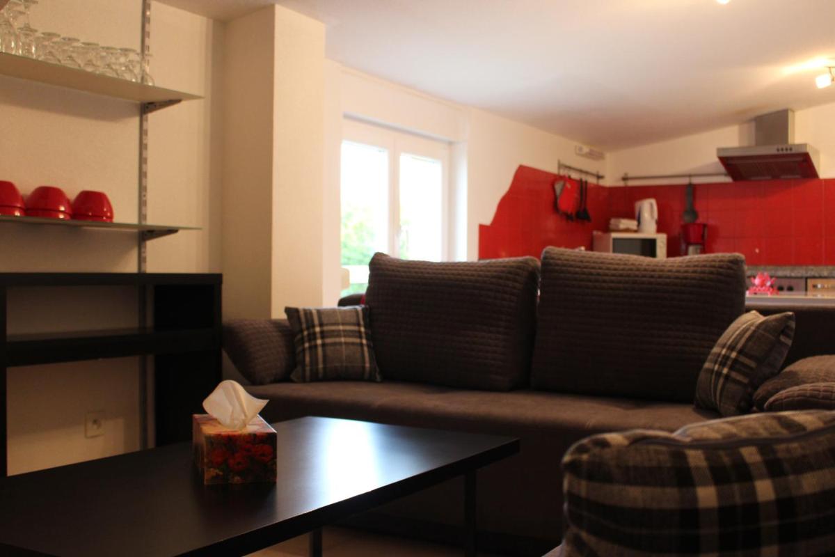 Photo 11