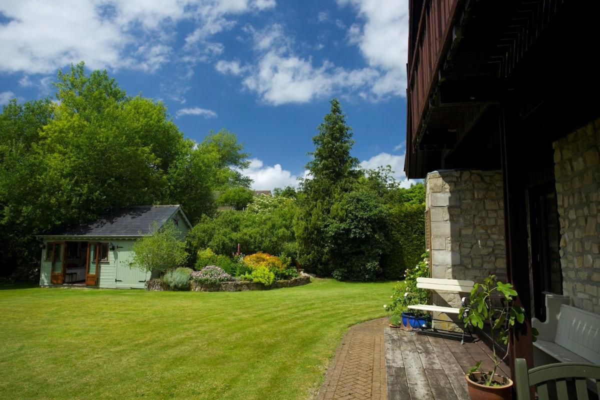 Hare Lodge B&B