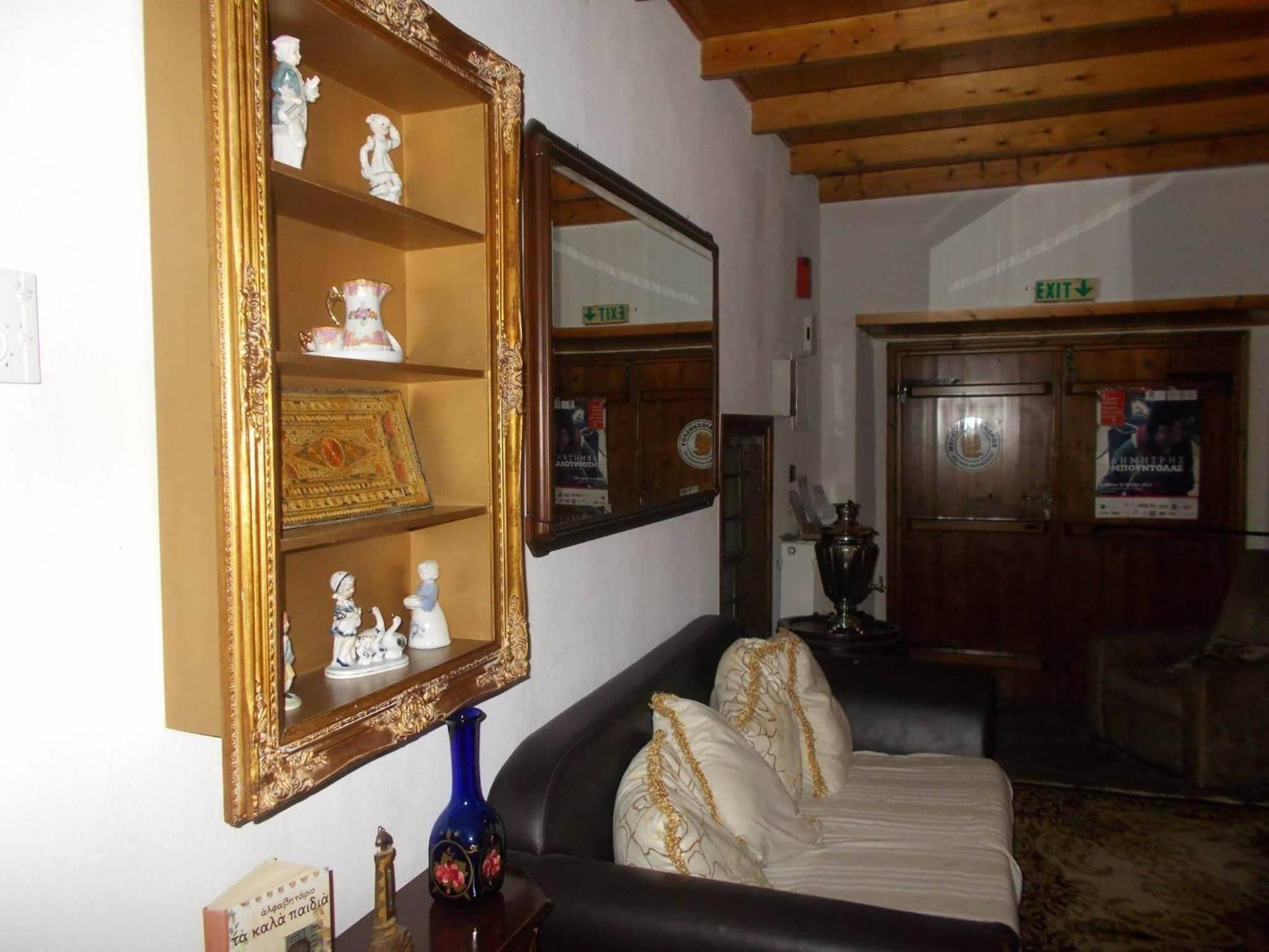 Photo 33