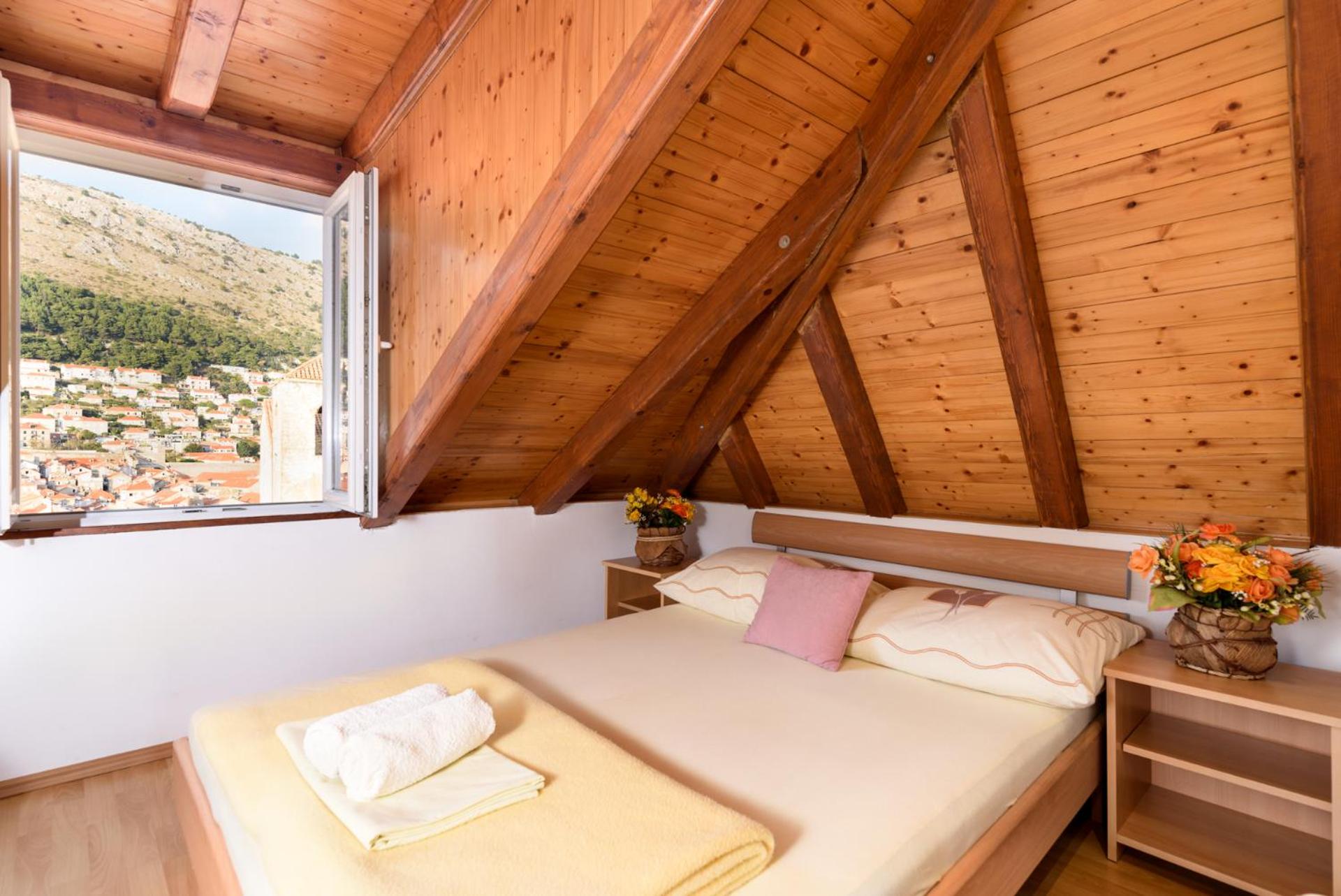 Apartment Daniela Old Town