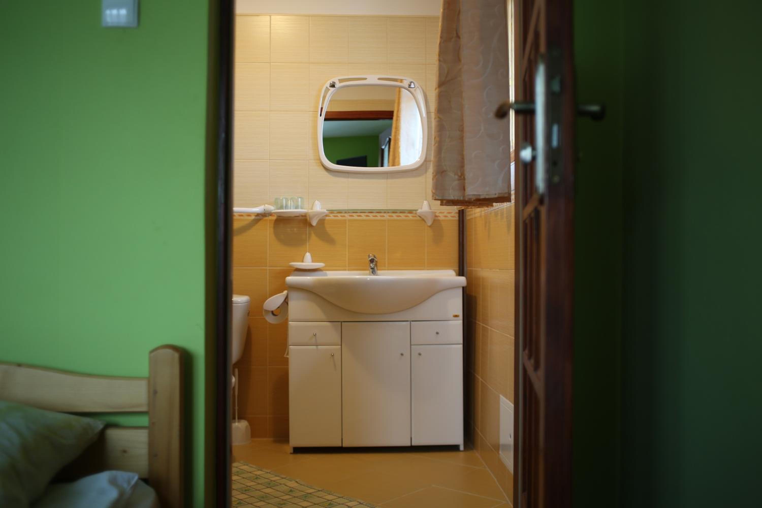 Photo 32