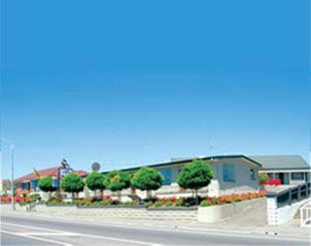 Blue Dolphin Motel
