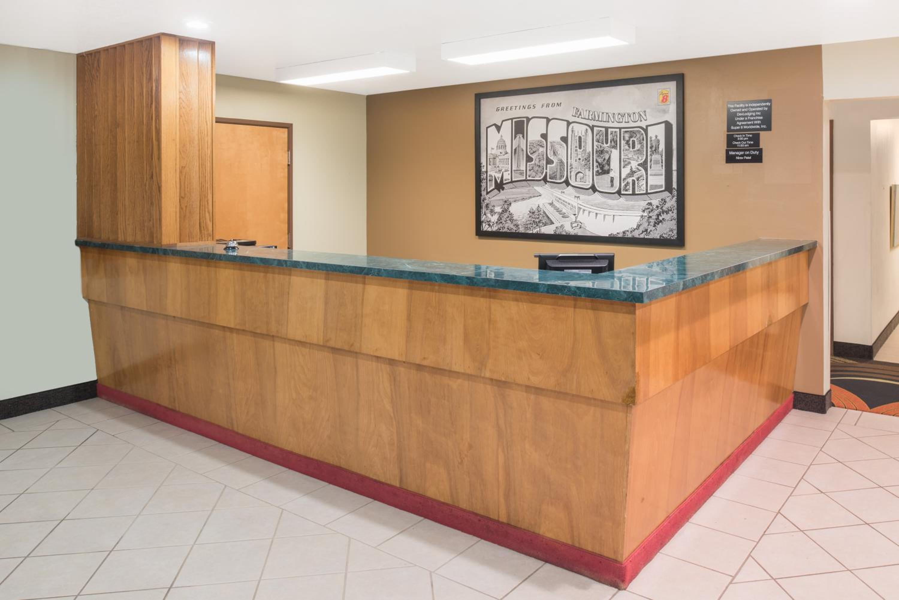 Farmington Vacations - Super 8 by Wyndham Farmington - Property Image 12