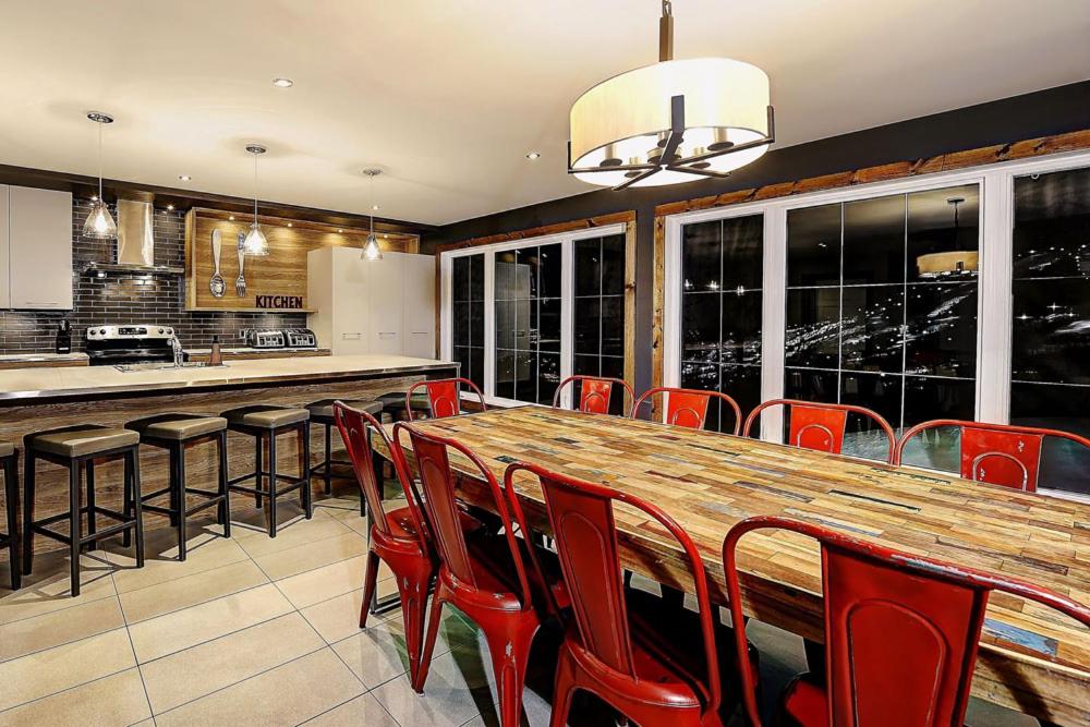 dining